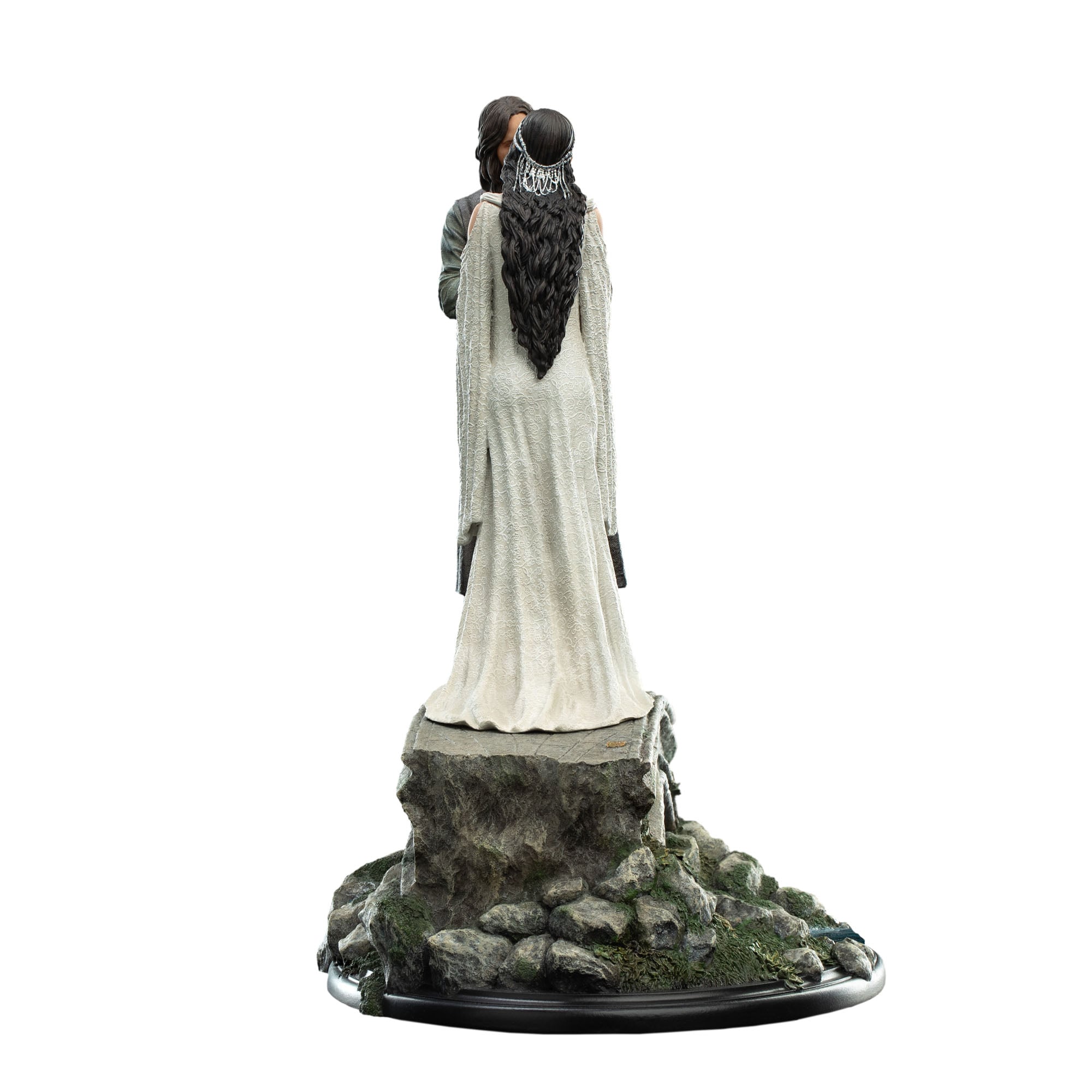 The Lord of the Rings Aragorn & Arwen Miniature Statue Gallery Image 6