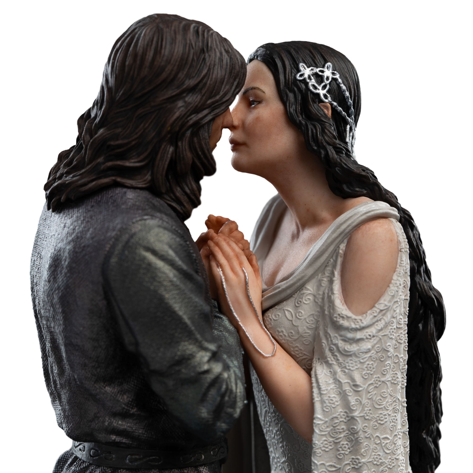 The Lord of the Rings Aragorn & Arwen Miniature Statue Gallery Image 12