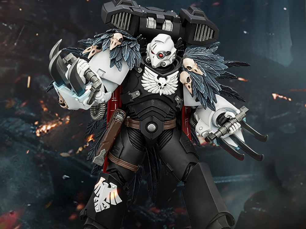 Warhammer 40,000 Raven Guard Chapter Master Aethon Shaan with Claws of Severax and Heavy Bolt Pistol 1/18 Scale Action Figure Gallery Image 1