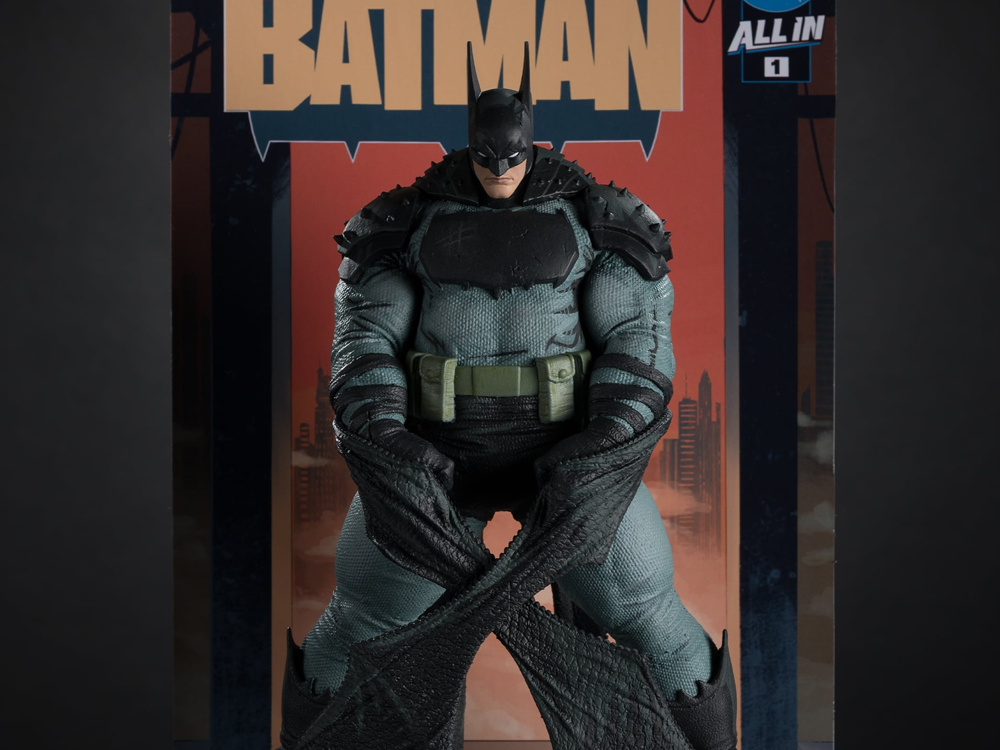 Absolute Batman #1 Batman 1/10 Scale Limited Edition Resin Statue (Nick Dragotta) Gallery Image 1