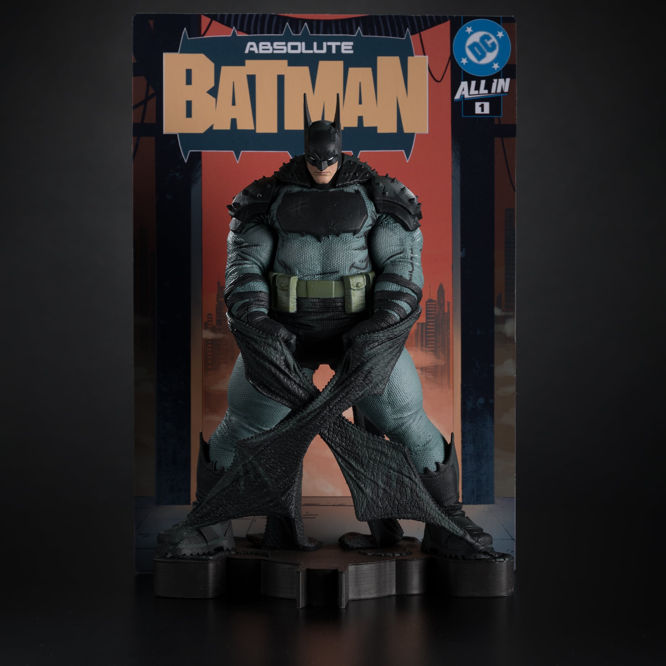 Absolute Batman #1 Batman 1/10 Scale Limited Edition Resin Statue (Nick Dragotta) Gallery Image 6