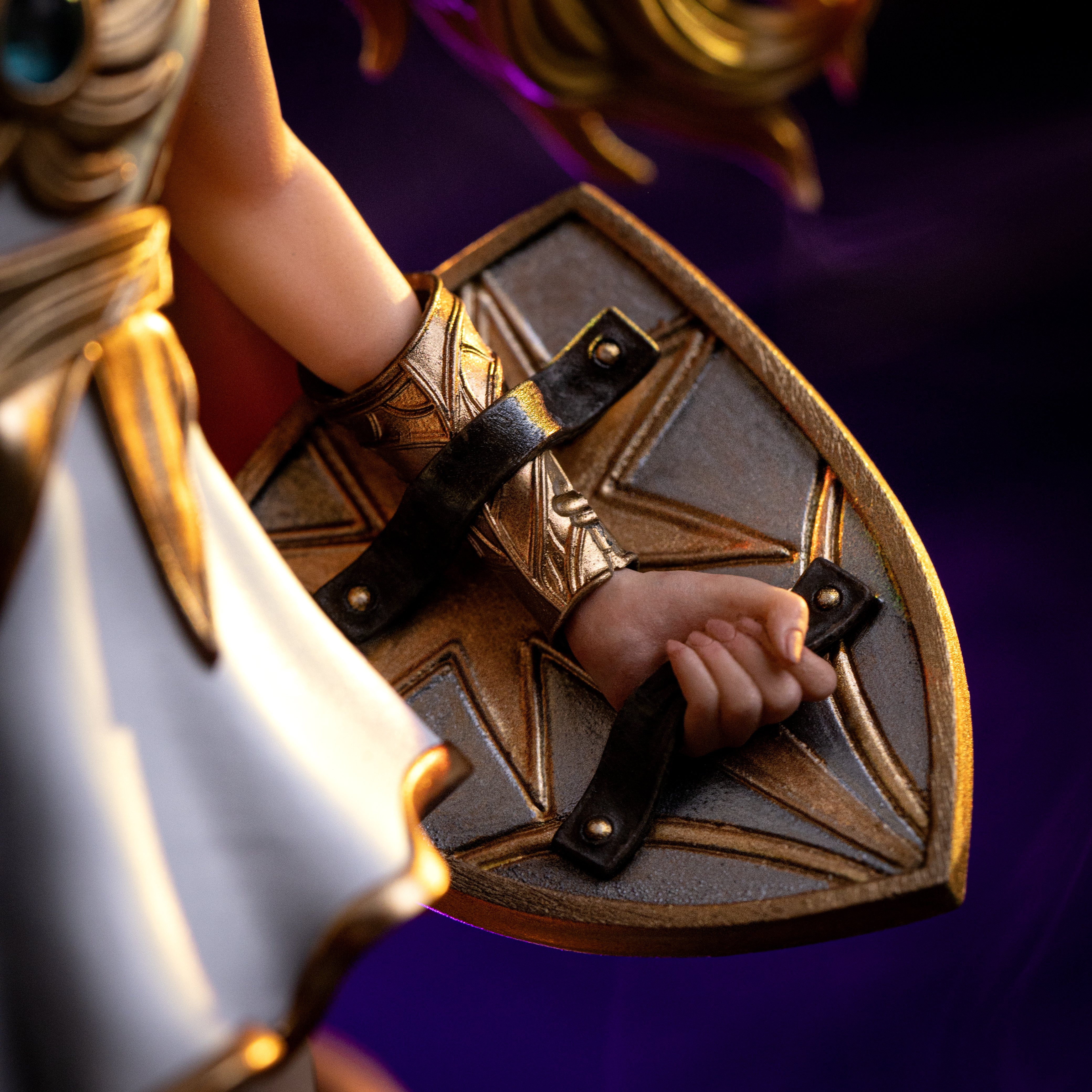 Masters of the Universe She-Ra Unleashed 1/10 Art Scale Statue Gallery Image 10