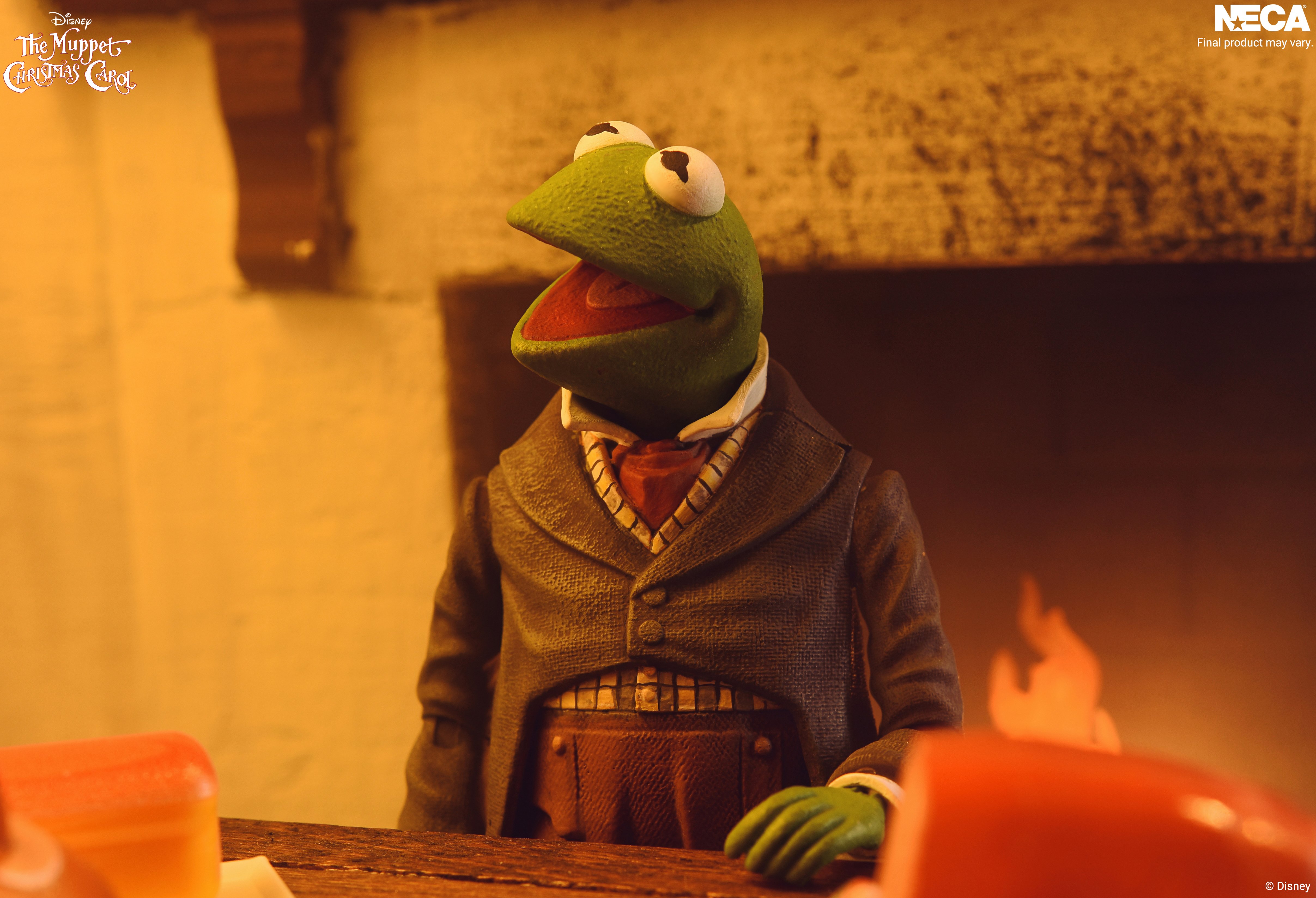 The Muppet Christmas Carol Ultimate Kermit as Bob Cratchit and Robin as Tiny Tim Action Figure Two-Pack Gallery Image 6