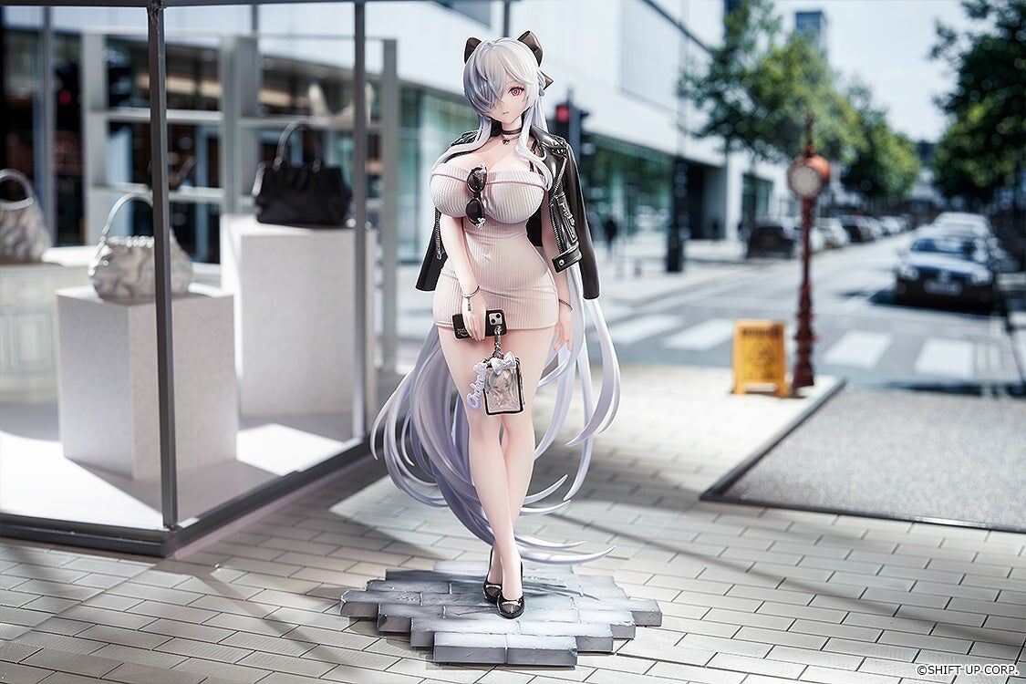 Goddess of Victory: Nikke Cinderella (Beautiful Me) 1/7 Scale Figure Gallery Image 3