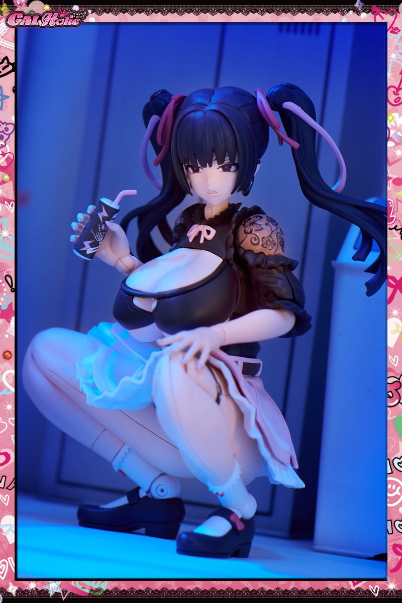 GALHolic Momoka 1/10 Scale Model Kit Gallery Image 14