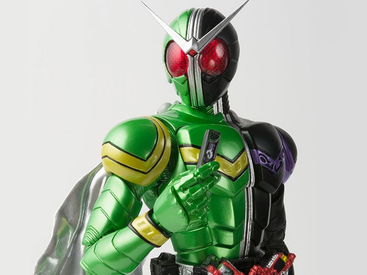 Kamen Rider S.H.Figuarts Kamen Rider Cyclone Joker (Shinkoccho Seihou) Gallery Image 1