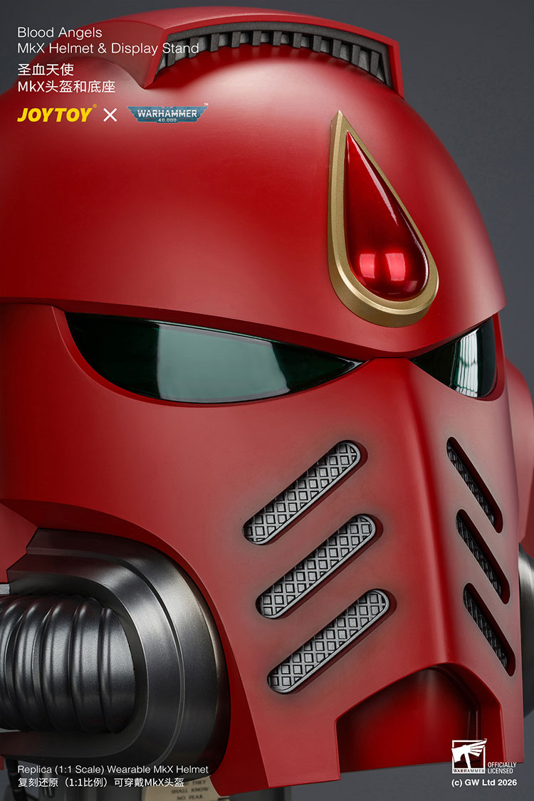 Warhammer 40,000 Blood Angels Mk X 1/1 Scale Helmet Replica with Display Stand Gallery Image 16