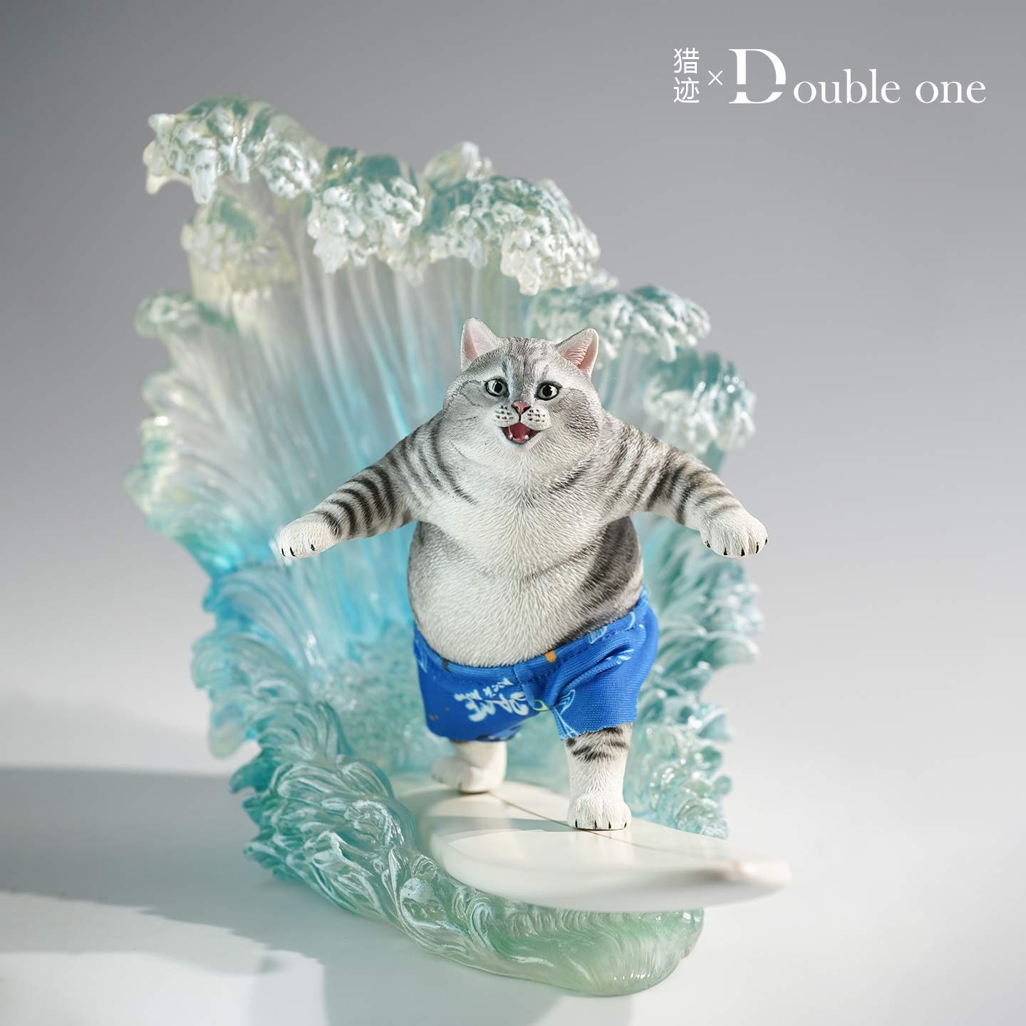 Surfing Cat (Ver. A) Figure With Wave Base