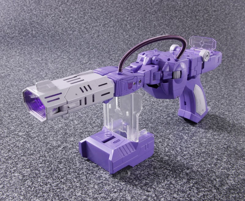 Transformers Masterpiece MP-29 Destron Laserwave (Shockwave) (With Megatron Gun) Gallery Image 10
