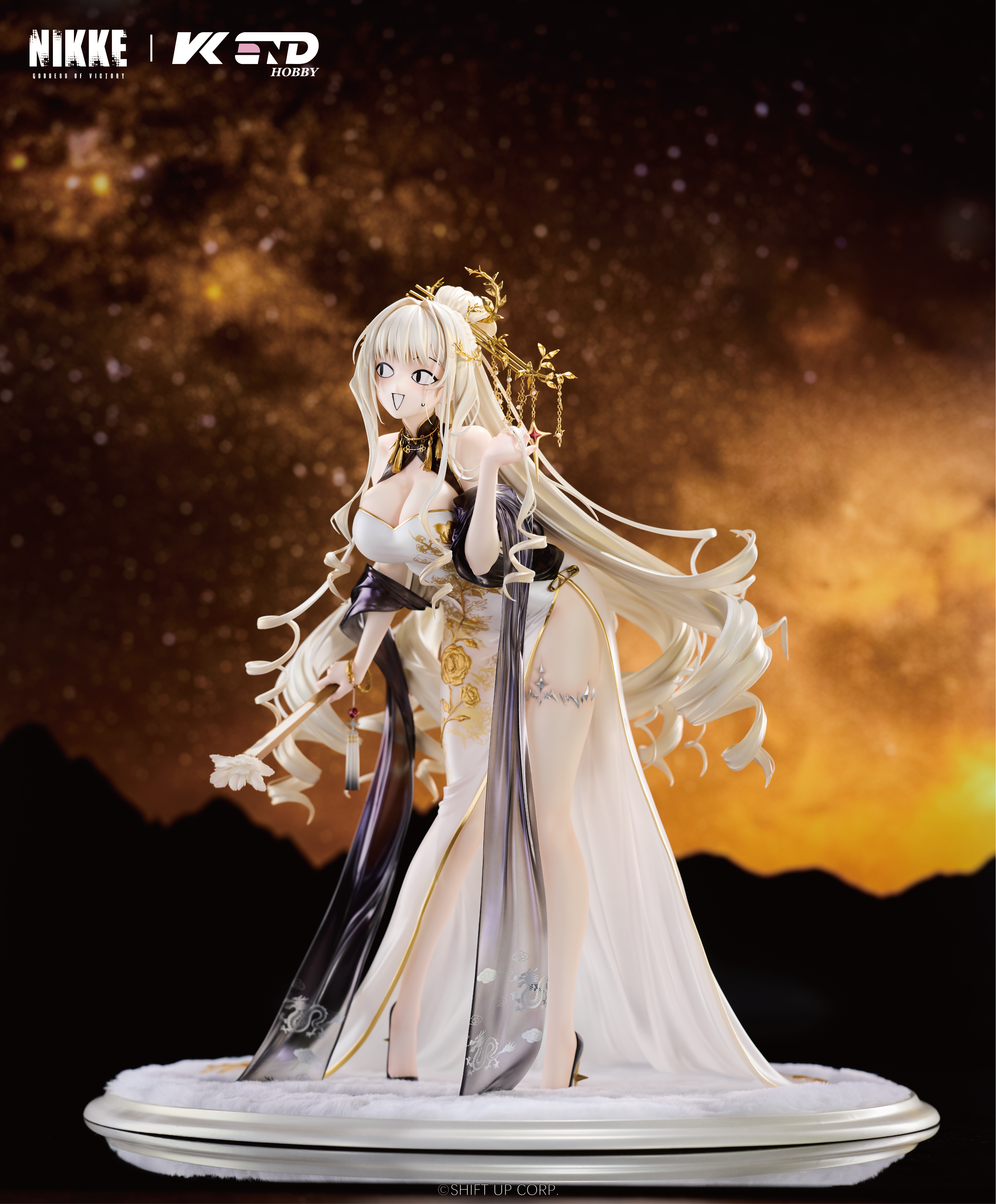Goddess of Victory: Nikke Crown: Glorious Flower 1/4 Scale Figure (With Bonus) Gallery Image 12