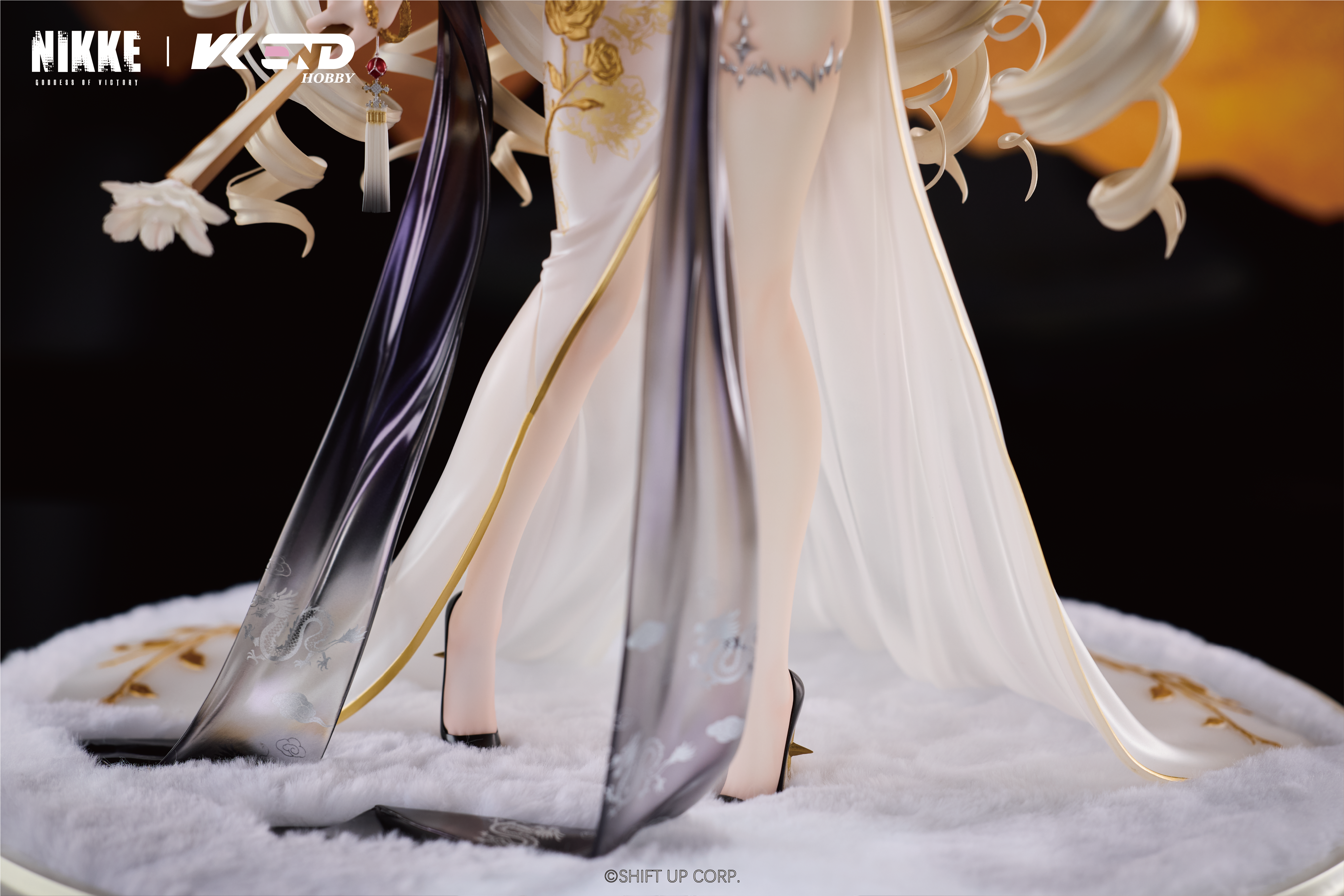 Goddess of Victory: Nikke Crown: Glorious Flower 1/4 Scale Figure (With Bonus) Gallery Image 20