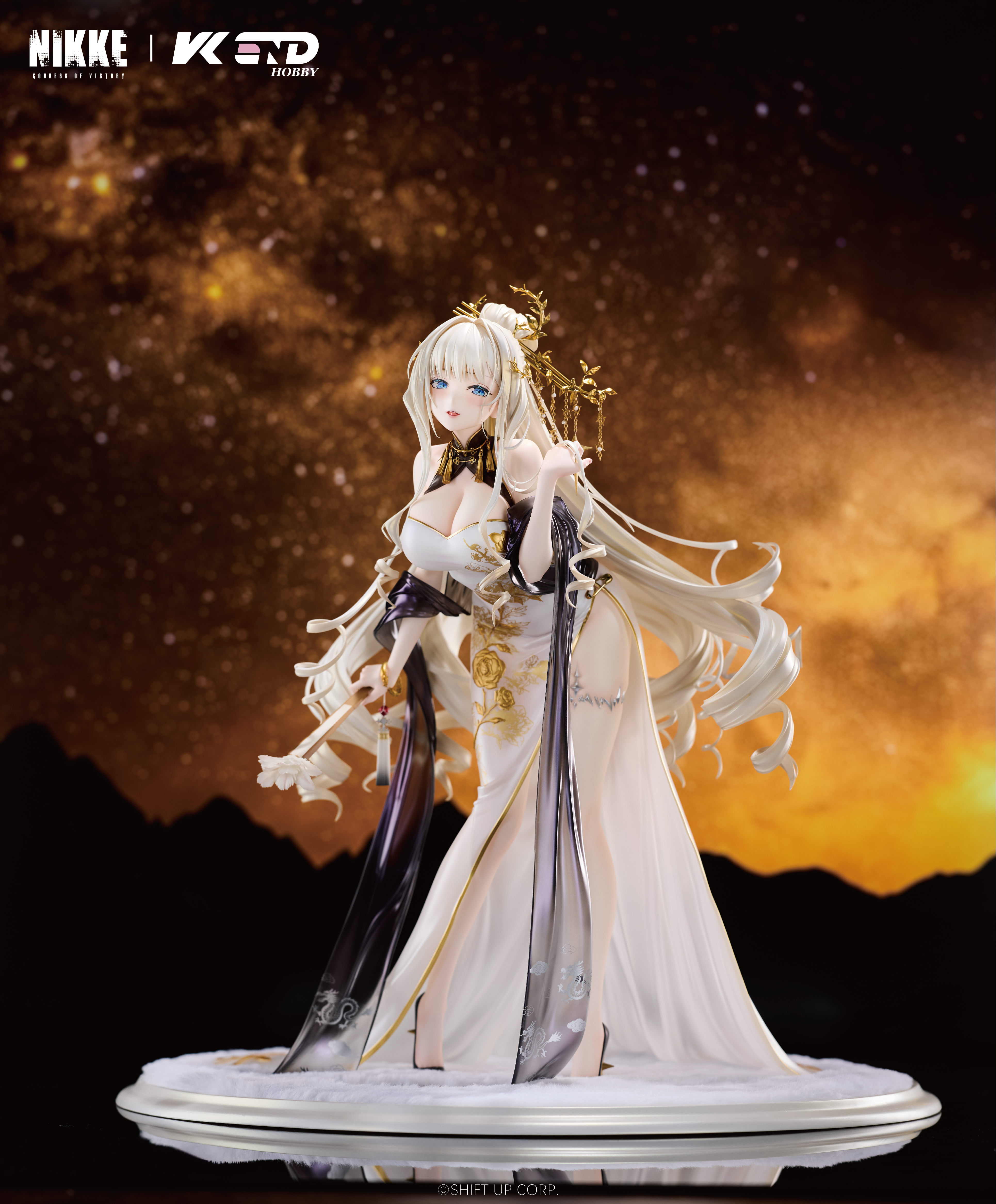 Goddess of Victory: Nikke Crown: Glorious Flower 1/4 Scale Figure (With Bonus) Gallery Image 3