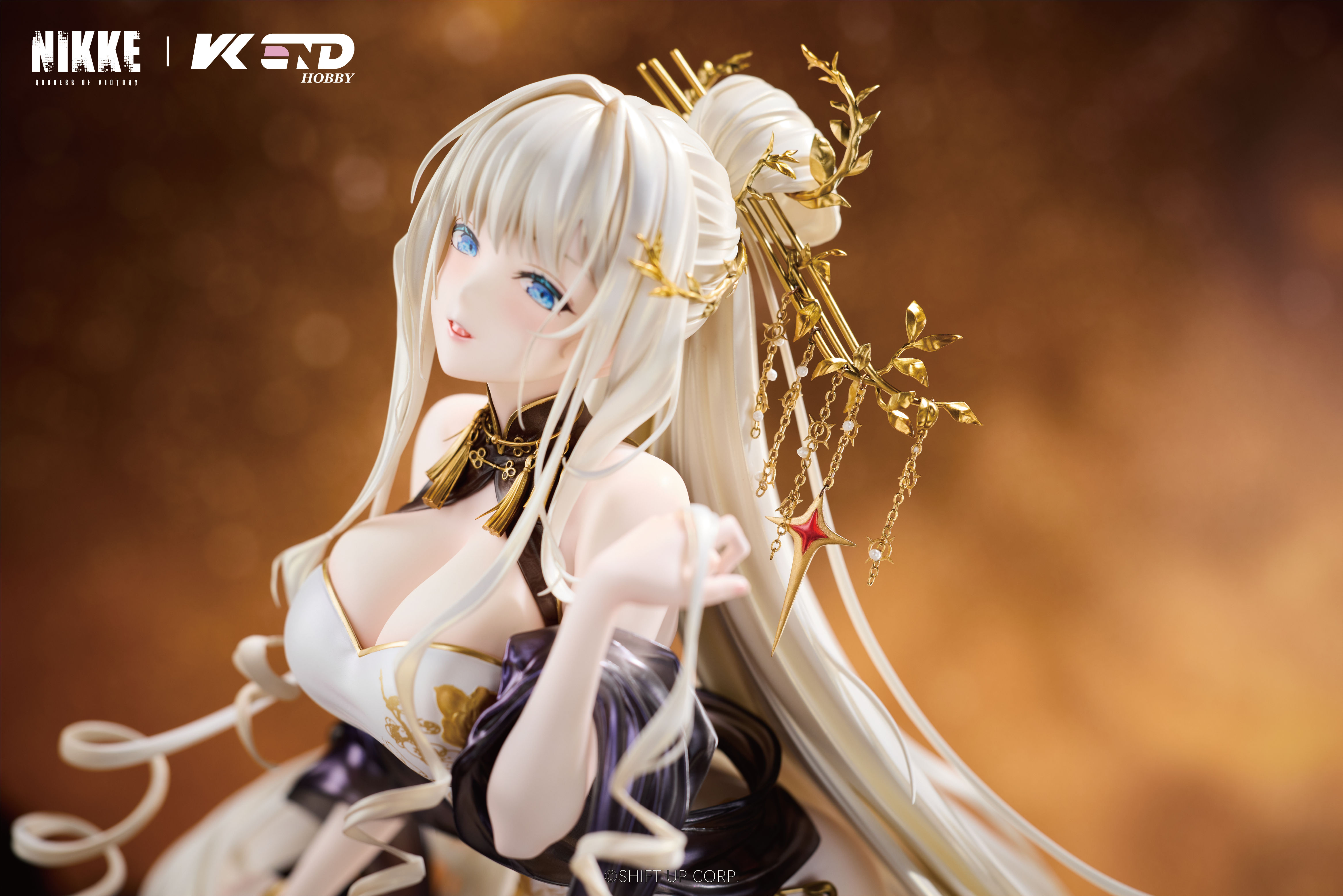 Goddess of Victory: Nikke Crown: Glorious Flower 1/4 Scale Figure (With Bonus) Gallery Image 16