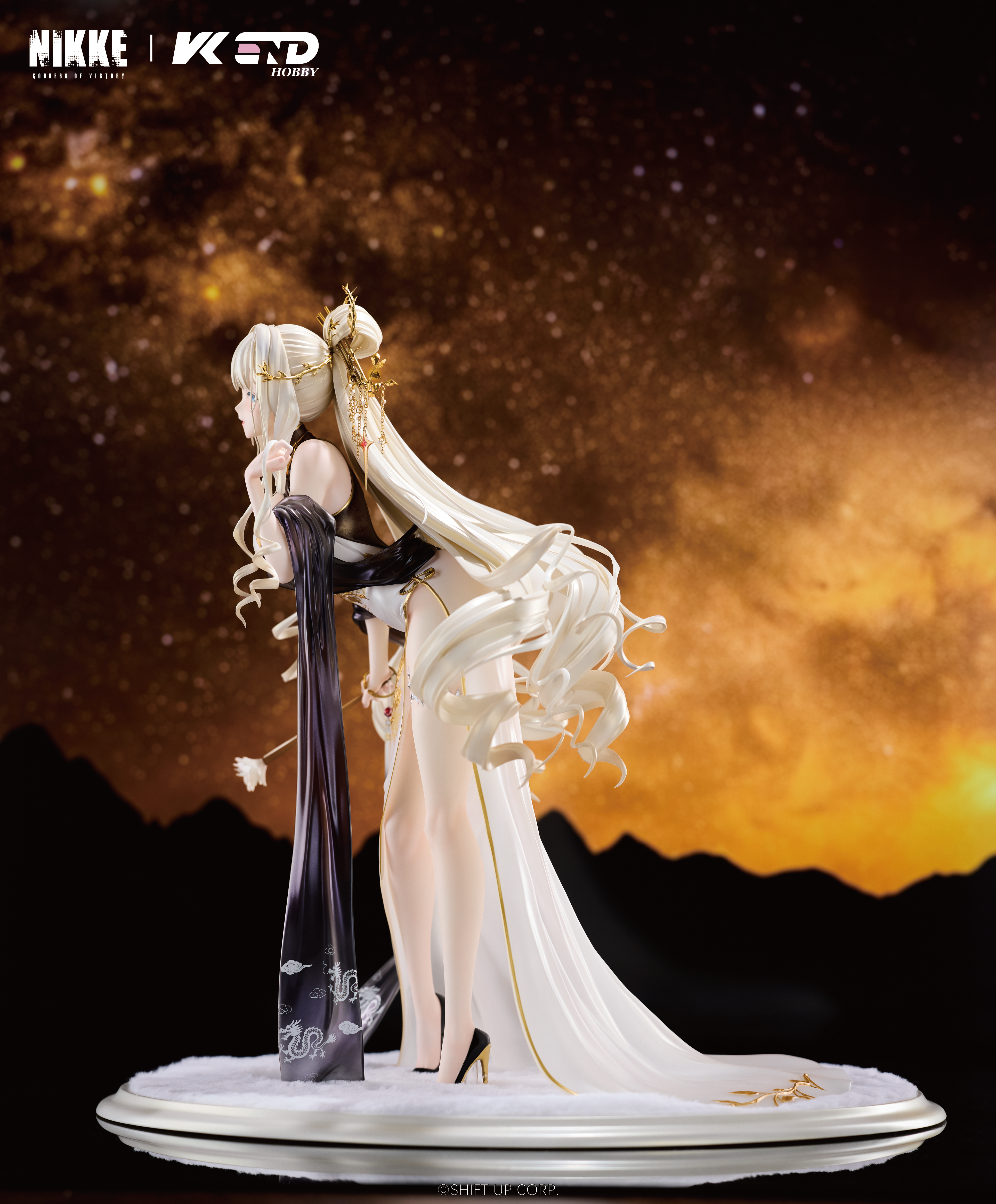 Goddess of Victory: Nikke Crown: Glorious Flower 1/4 Scale Figure (With Bonus) Gallery Image 8