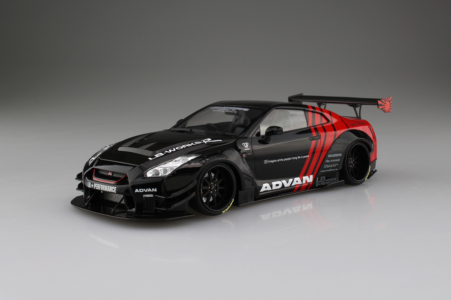 Liberty Walk #13 LB Works R35 GT-R Type 2 Ver.2 1/24 Scale Model