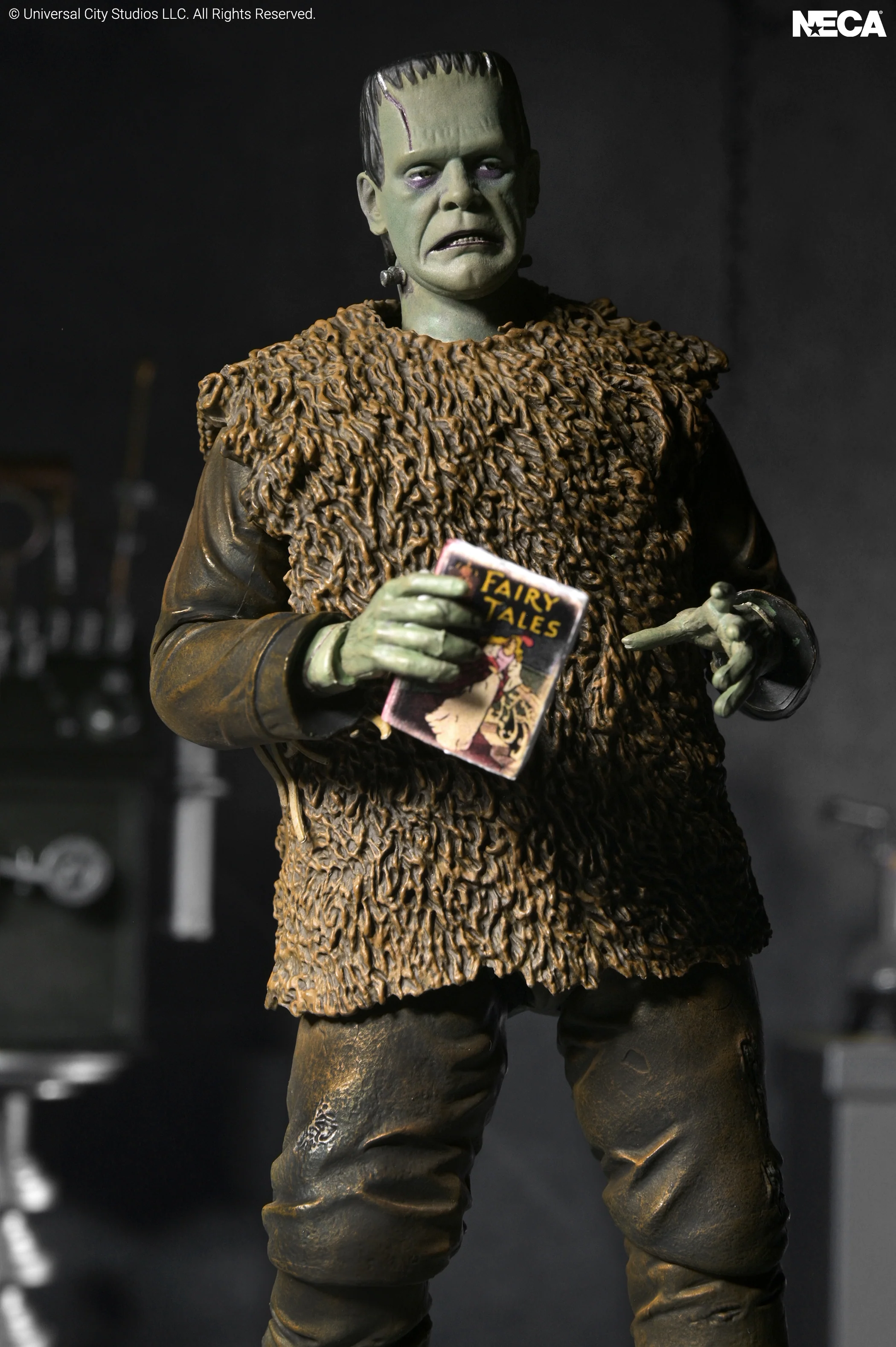 Universal Monsters Ultimate Frankenstein's Monster Action Figure Gallery Image 9