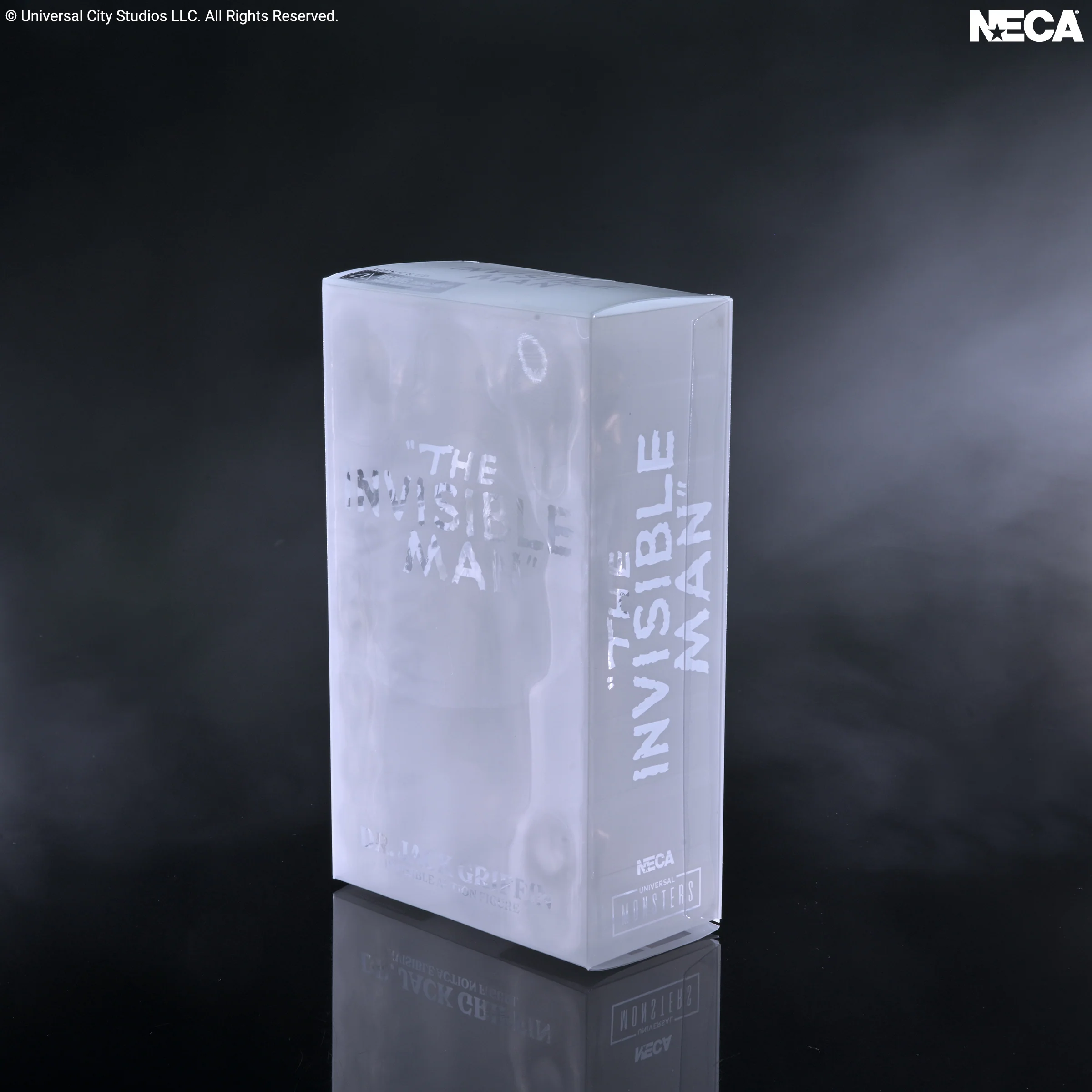 Universal Monsters Ultimate The Invisible Man (Translucent) Action Figure Gallery Image 12