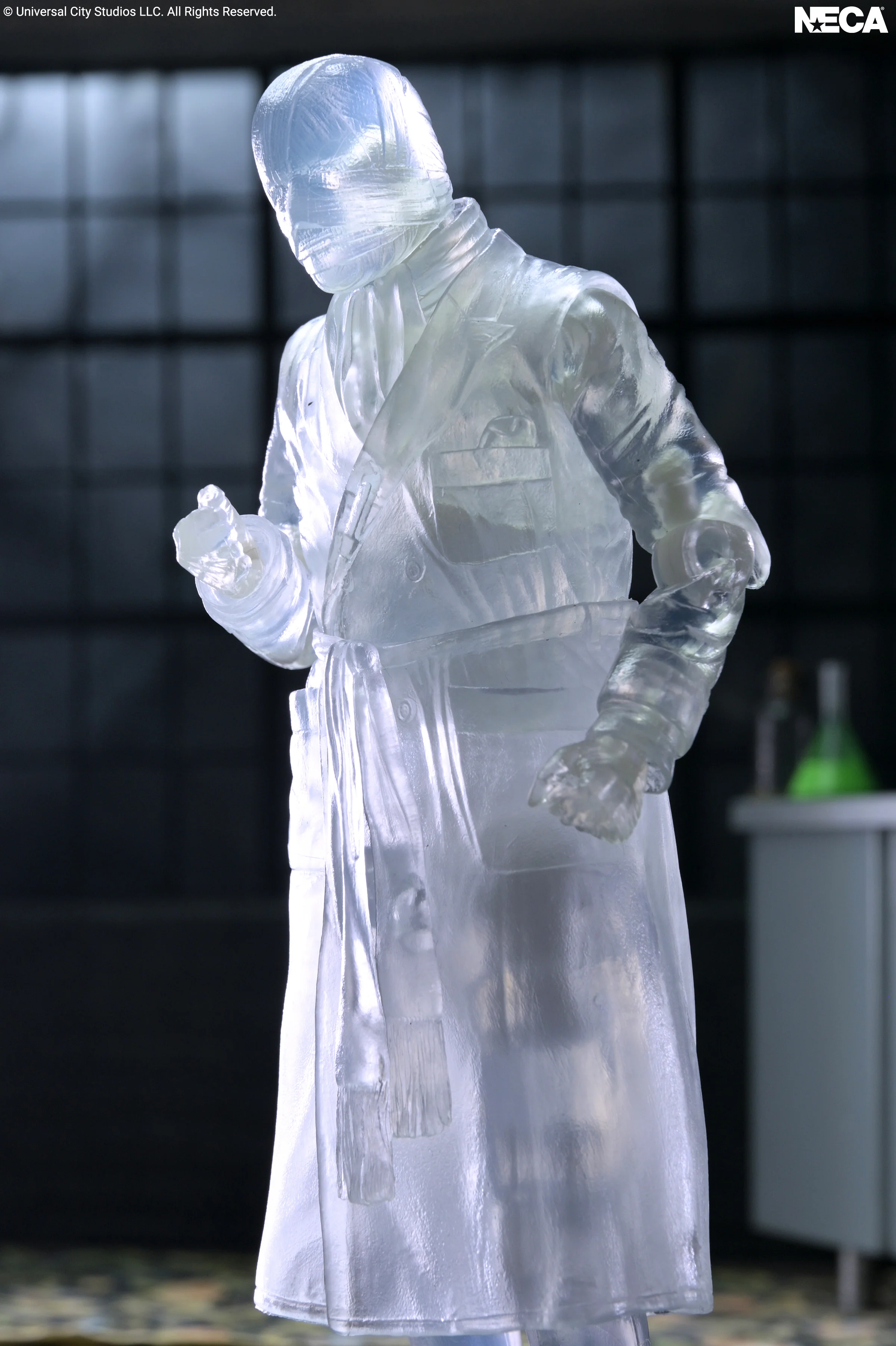 Universal Monsters Ultimate The Invisible Man (Translucent) Action Figure Gallery Image 7