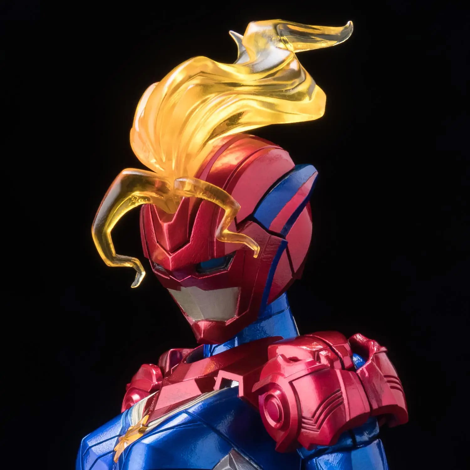 Marvel Fighting Armor Captain Marvel Action Figure Gallery Image 10