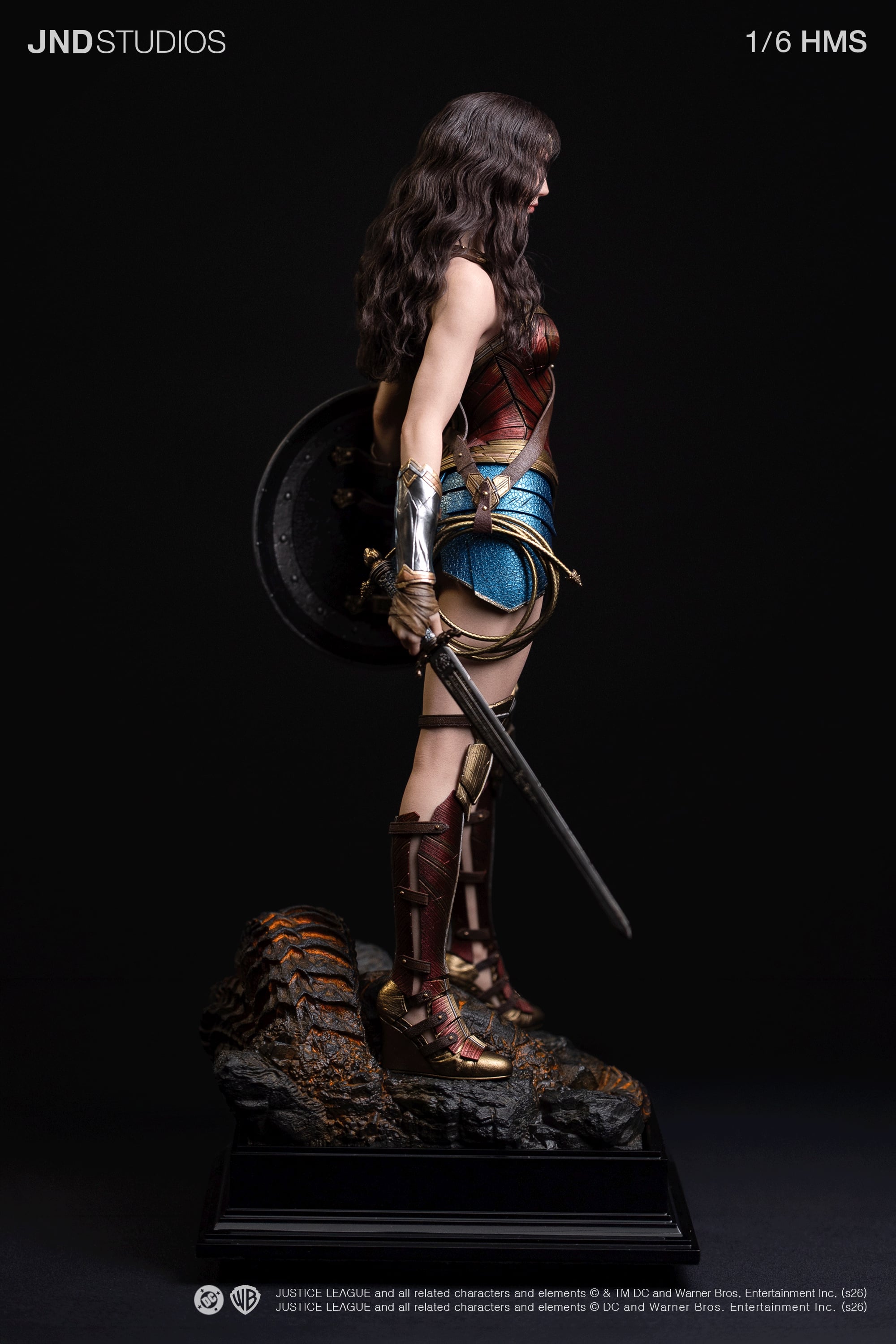 Justice League Hyperreal Wonder Woman 1/6 Scale Statue Gallery Image 10