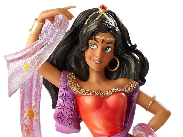 Hunchback of Notre Dame Disney Showcase Couture De Force Esmerelda Figurine Gallery Image 1