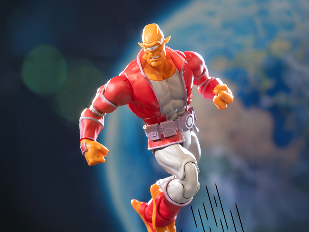 Invincible Deluxe Allen the Alien Action Figure Gallery Image 1