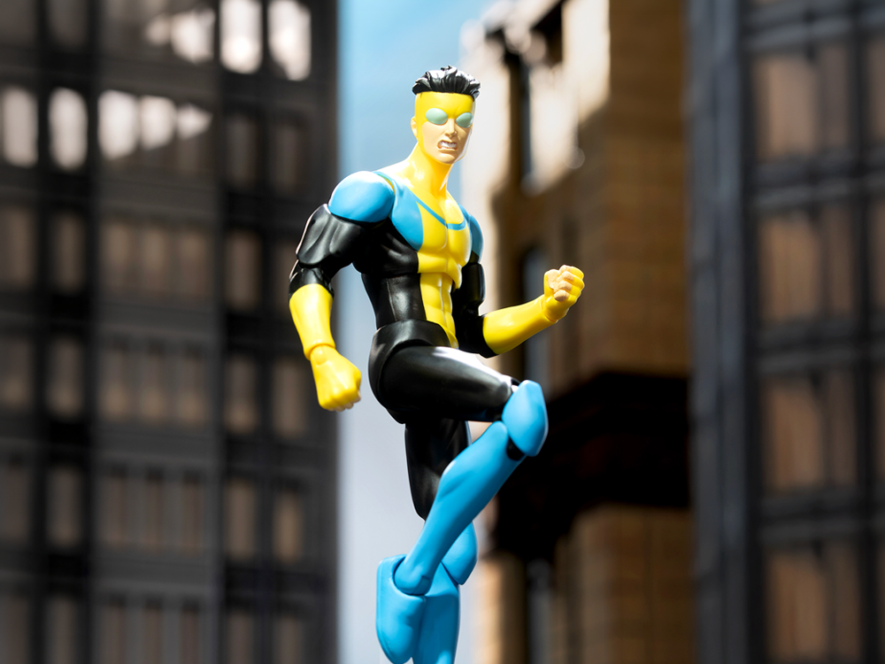 Invincible Deluxe Invincible Action Figure Gallery Image 1