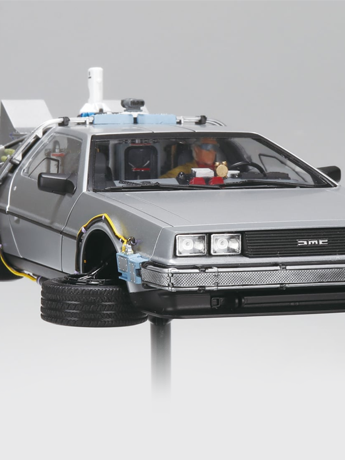 Image of Back to the Future Part II Movie Mecha No.BT-06 Time Machine with Figure 1/24 Scale Model Kit