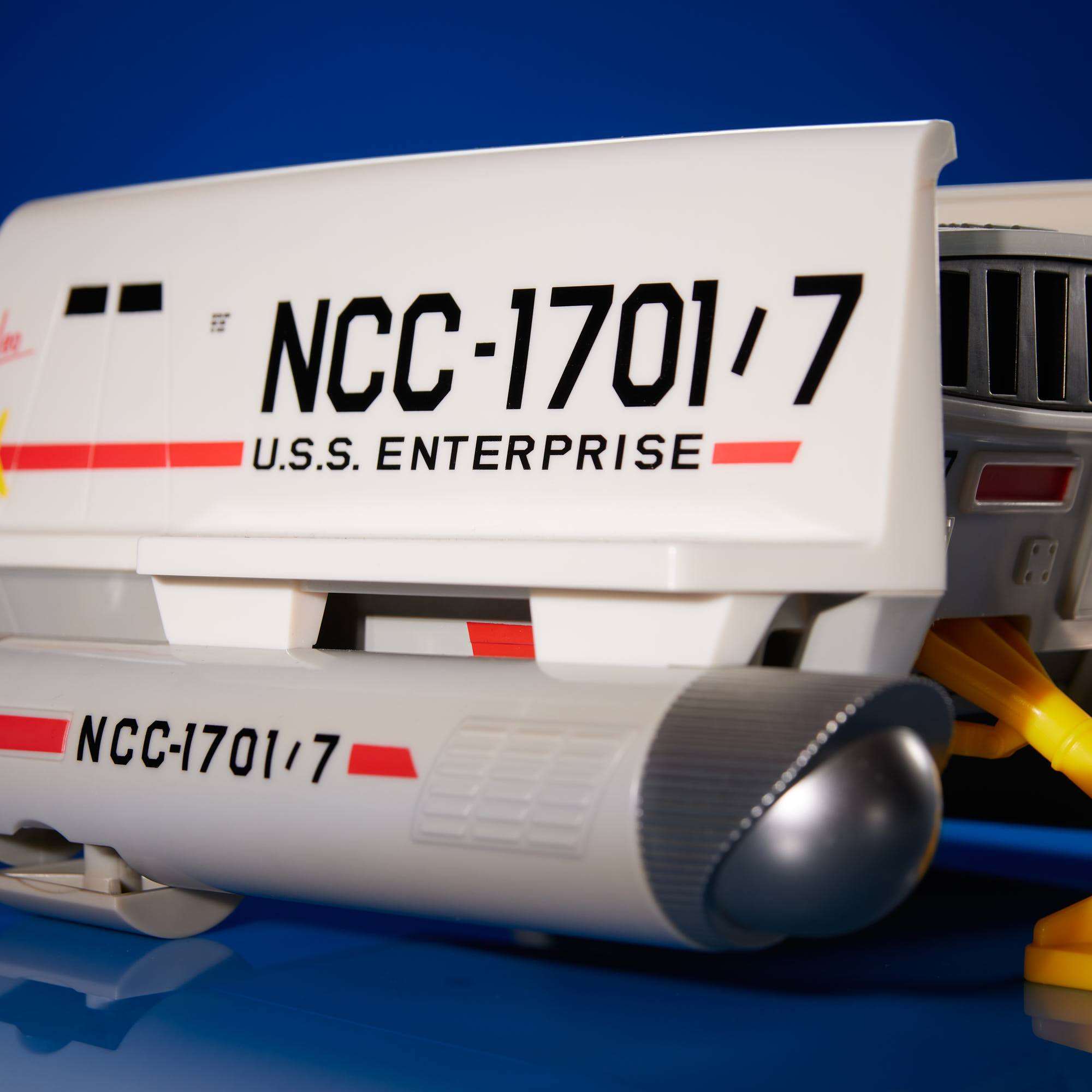 Star Trek TUBBZ Vehicle Galileo Shuttlecraft Gallery Image 11