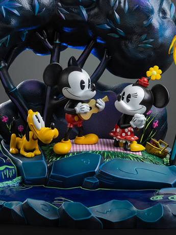 Disney Classics Mickey, Minnie and Pluto's Day at the Park (Deluxe Ver.) 1/10 Art Scale Statue Gallery Image 2