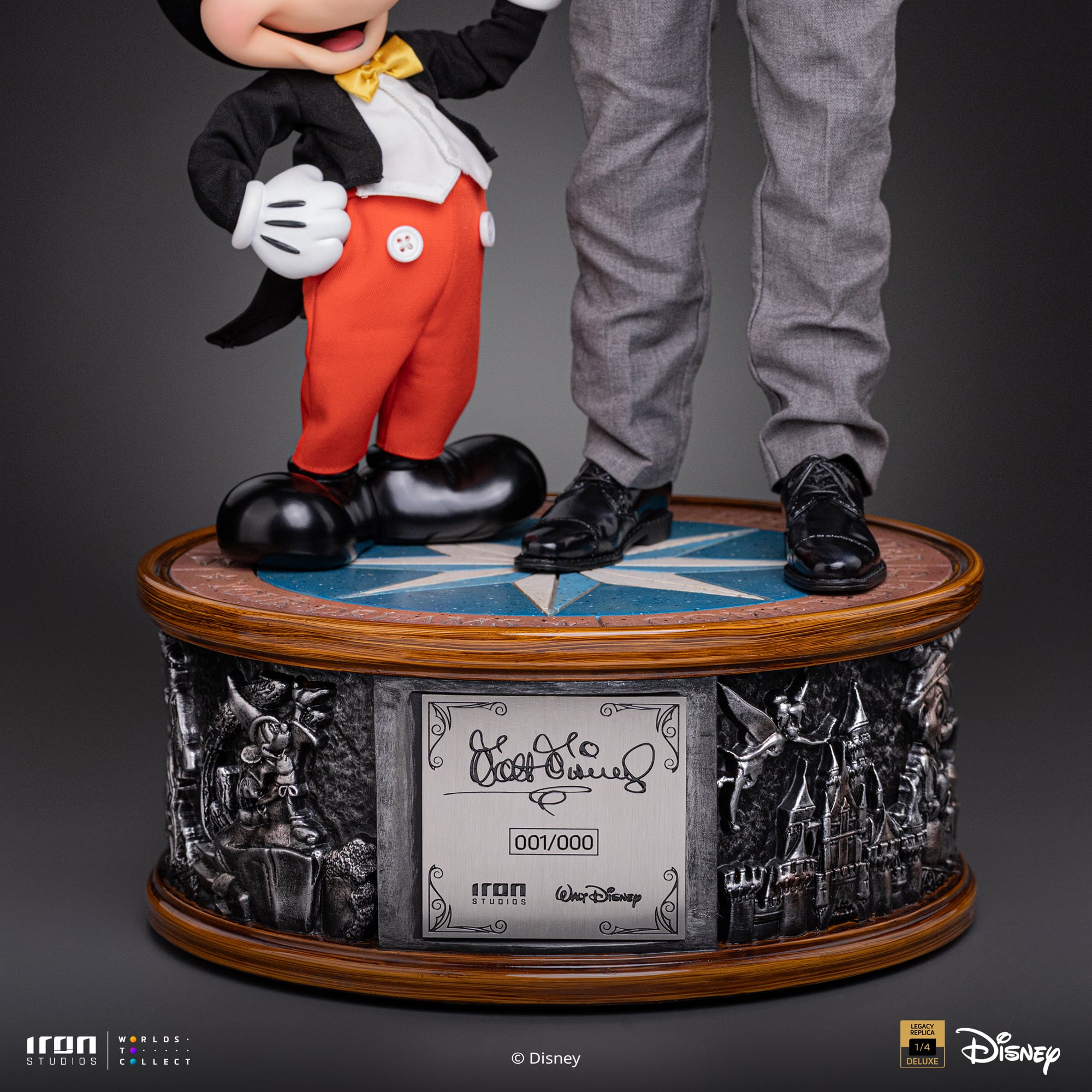 Disney Classics Walt Disney & Mickey Mouse Legacy Replica 1/4 Scale Statue Gallery Image 19