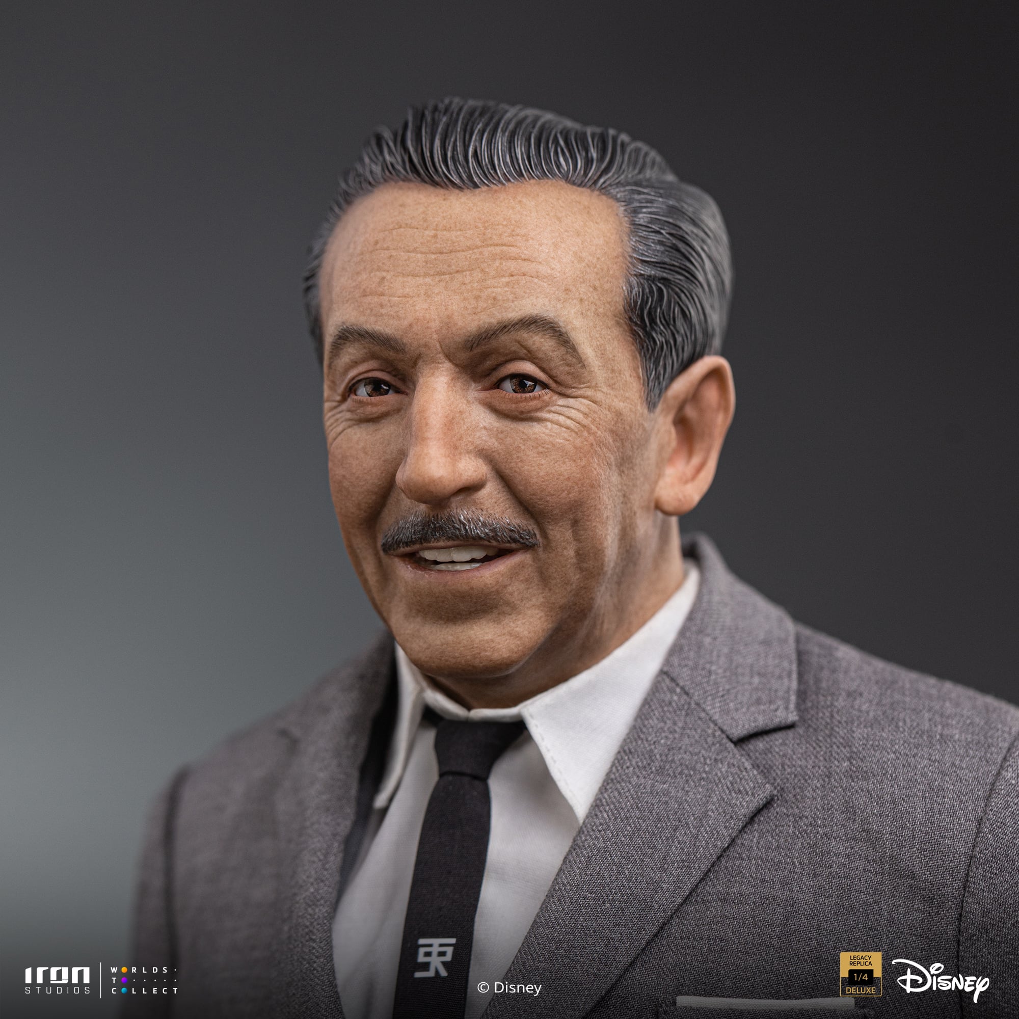 Disney Classics Walt Disney & Mickey Mouse Legacy Replica 1/4 Scale Statue Gallery Image 24