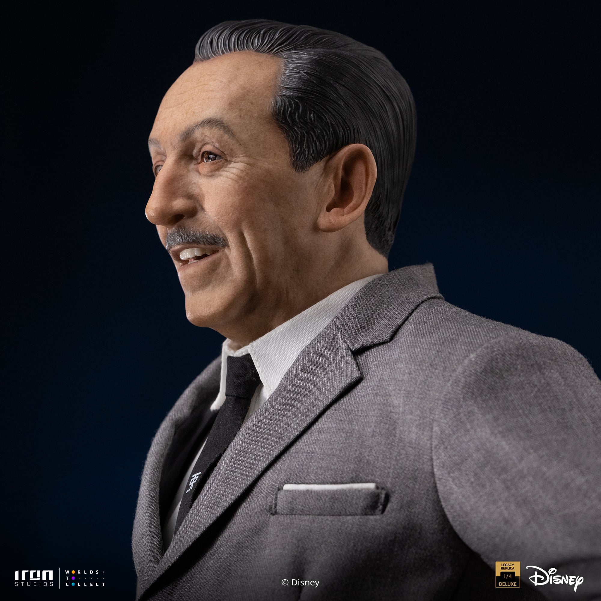 Disney Classics Walt Disney & Mickey Mouse Legacy Replica 1/4 Scale Statue Gallery Image 8