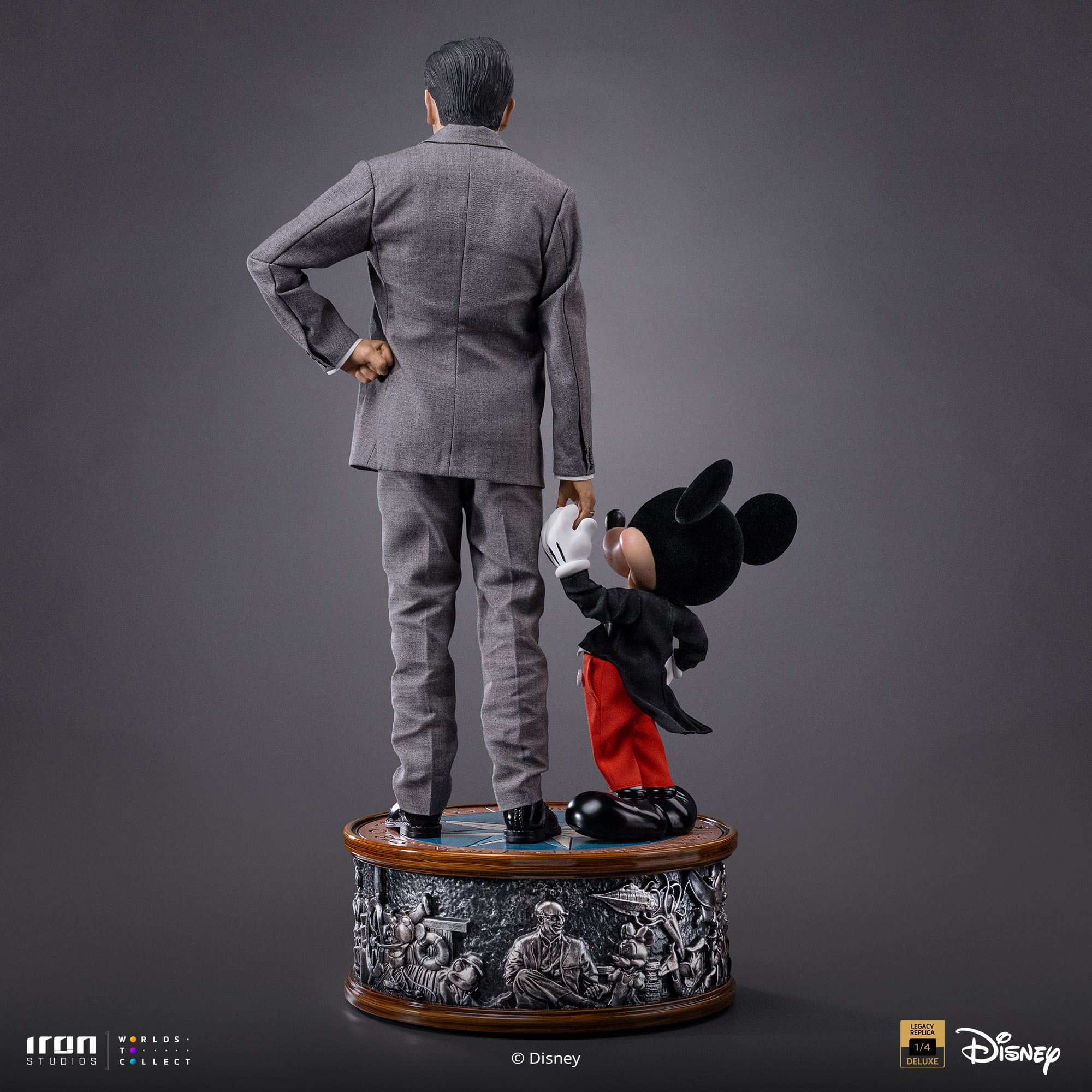 Disney Classics Walt Disney & Mickey Mouse Legacy Replica 1/4 Scale Statue Gallery Image 5