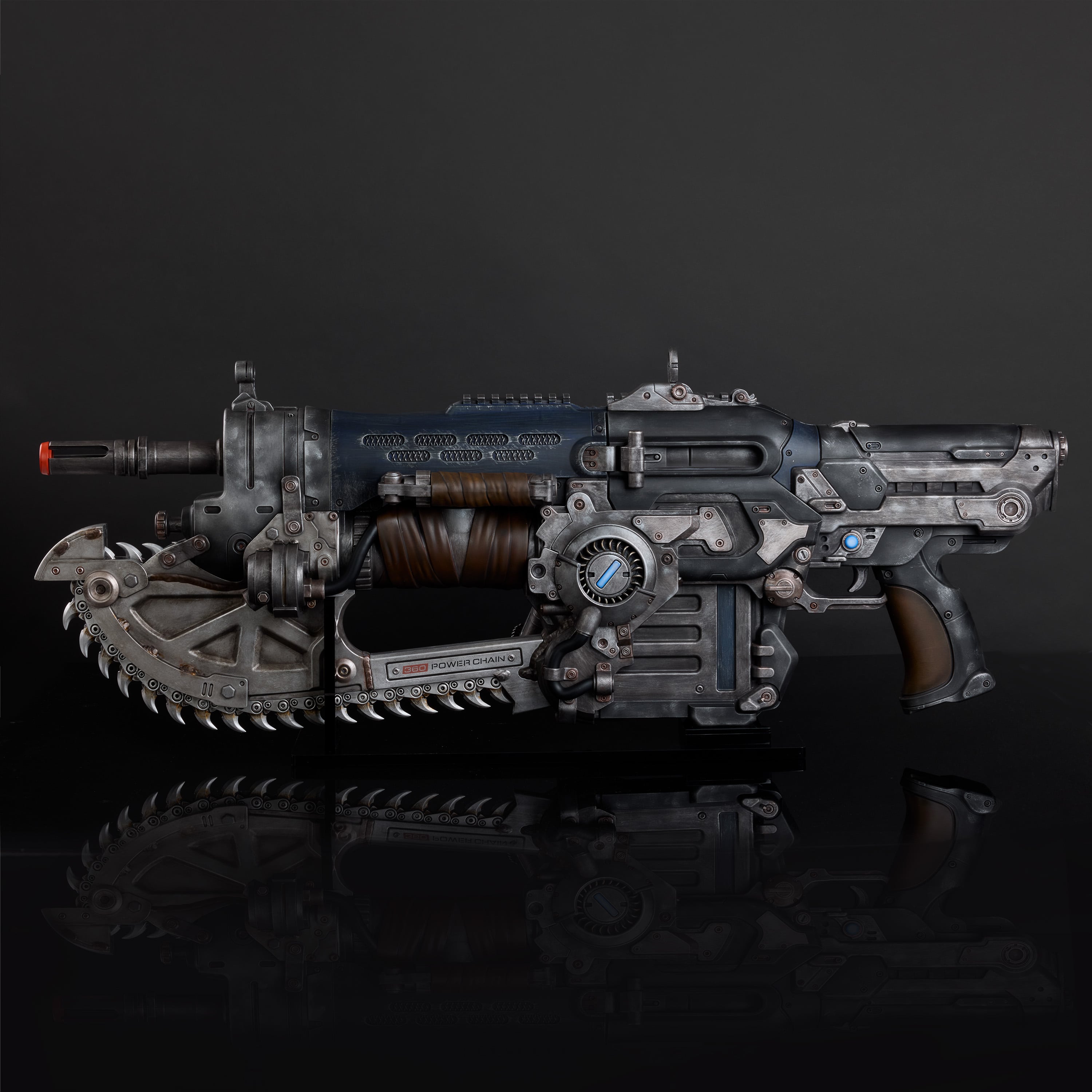 Gears of War: E-Day Prototype Lancer Assault Rifle 1/1 Scale Replica Gallery Image 3