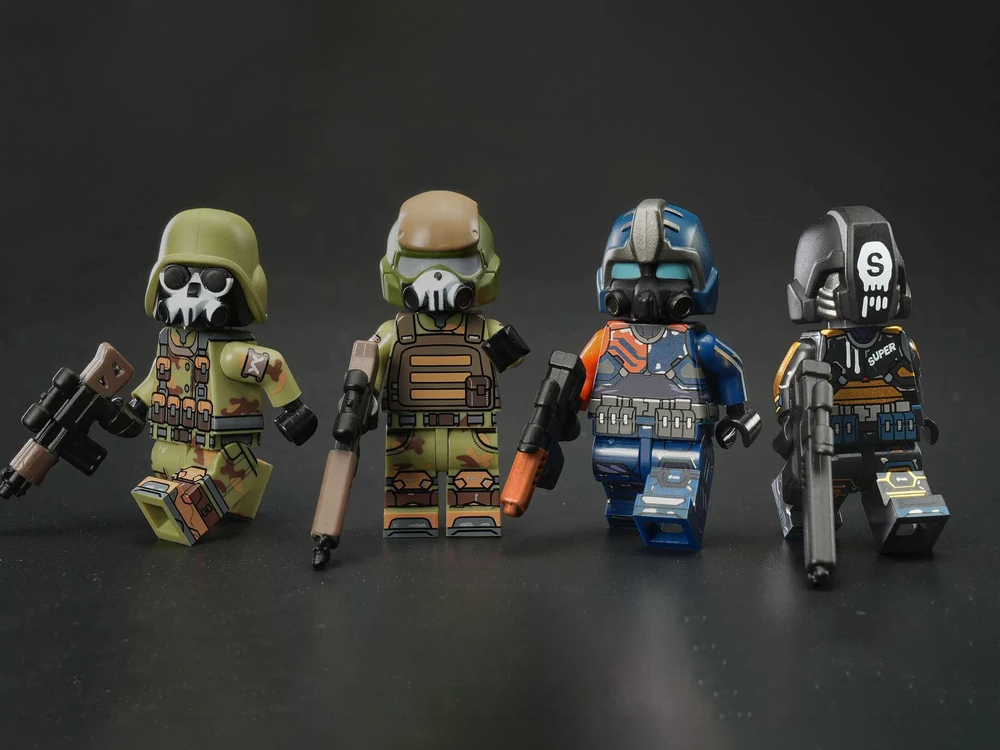 Acid Rain World Mini Soldiers Wave 2 Set of 4 Figures Gallery Image 1