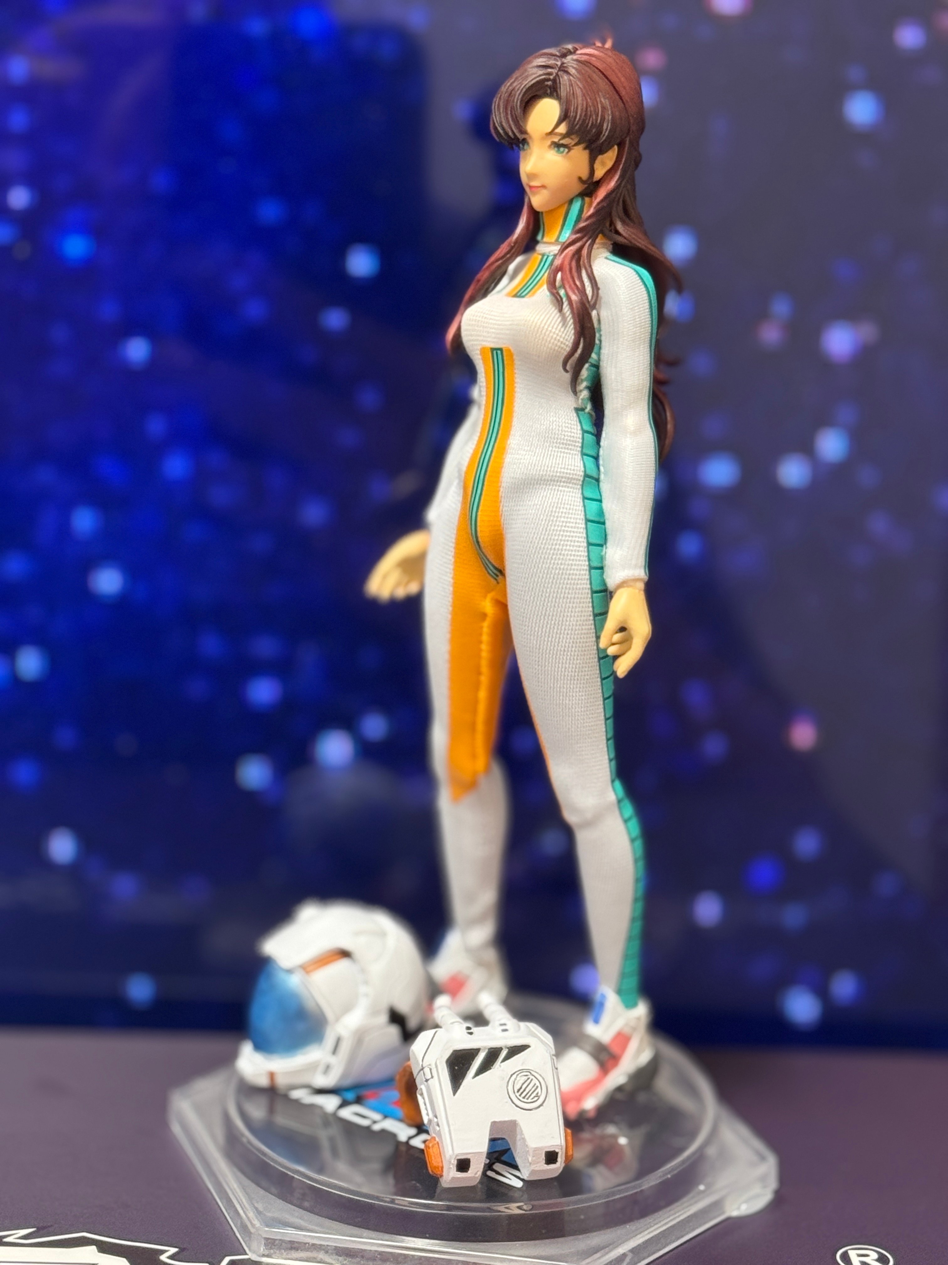 Macross Advanced Lisa Hayes (Pilot Uniform Ver.) 1/12 Scale Action Figure Gallery Image 11