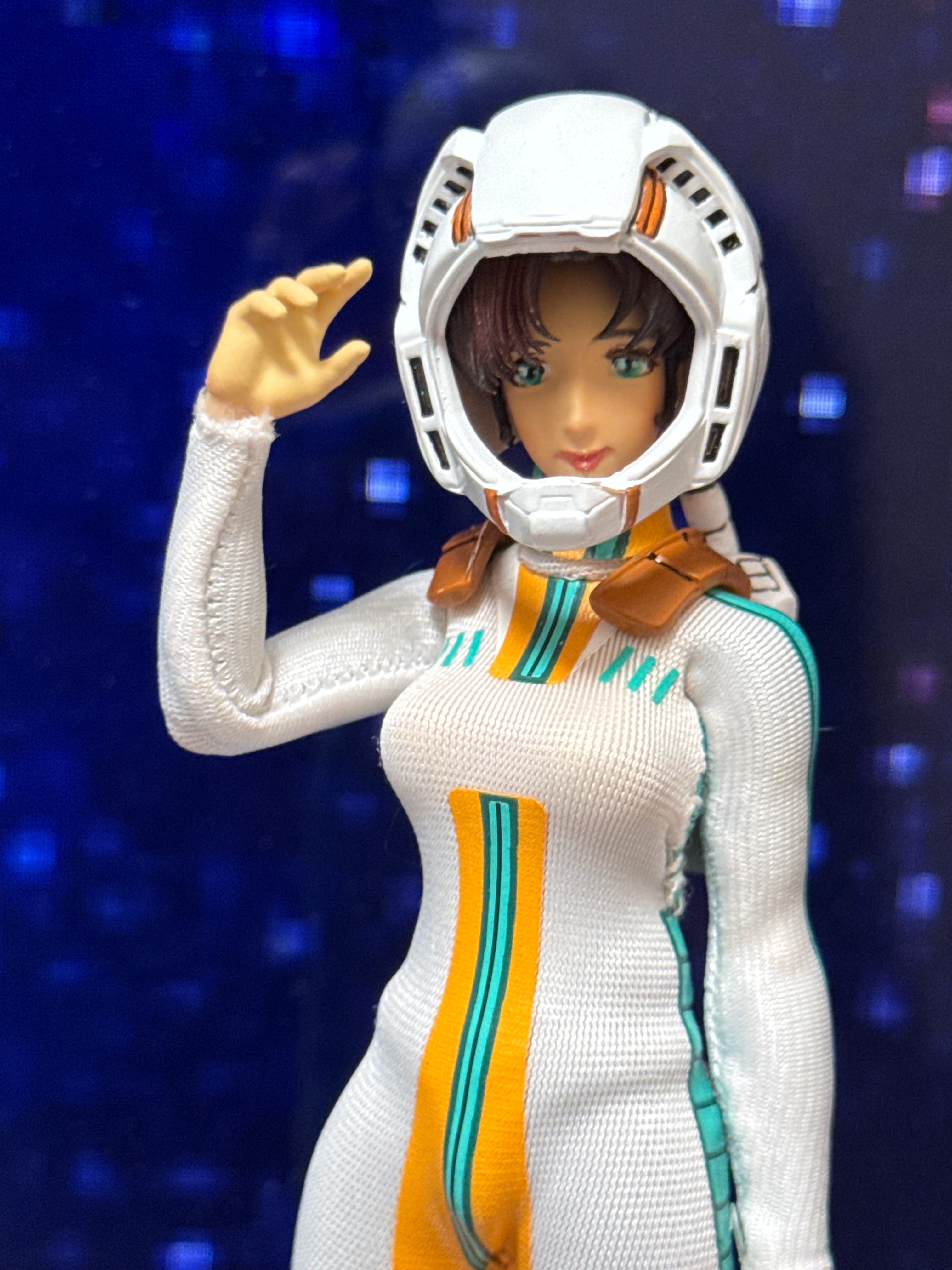 Macross Advanced Lisa Hayes (Pilot Uniform Ver.) 1/12 Scale Action Figure Gallery Image 4