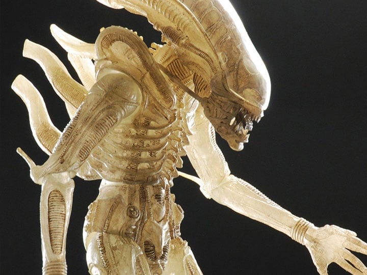 Alien (Translucent Prototype Suit Concept) 1/4 Scale Figure Gallery Image 1