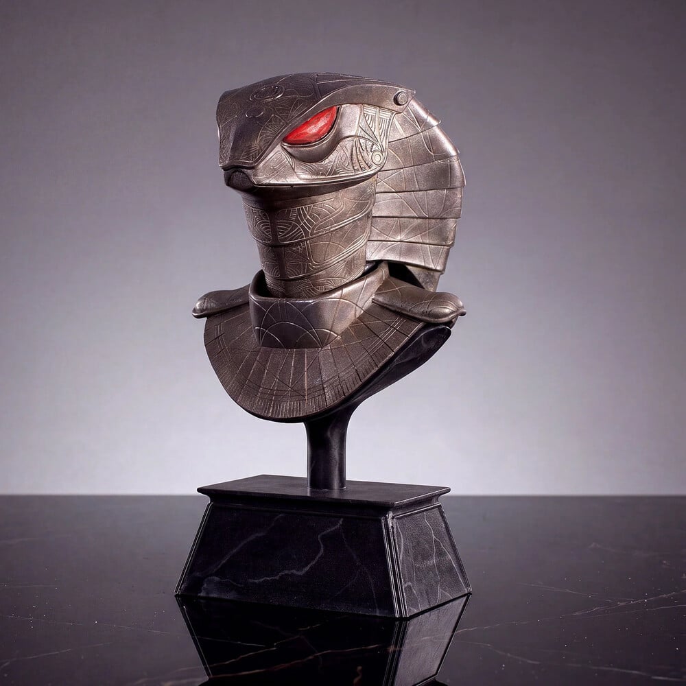 Stargate Desktop Replicas Serpent Guard Helmet Replica Gallery Image 10