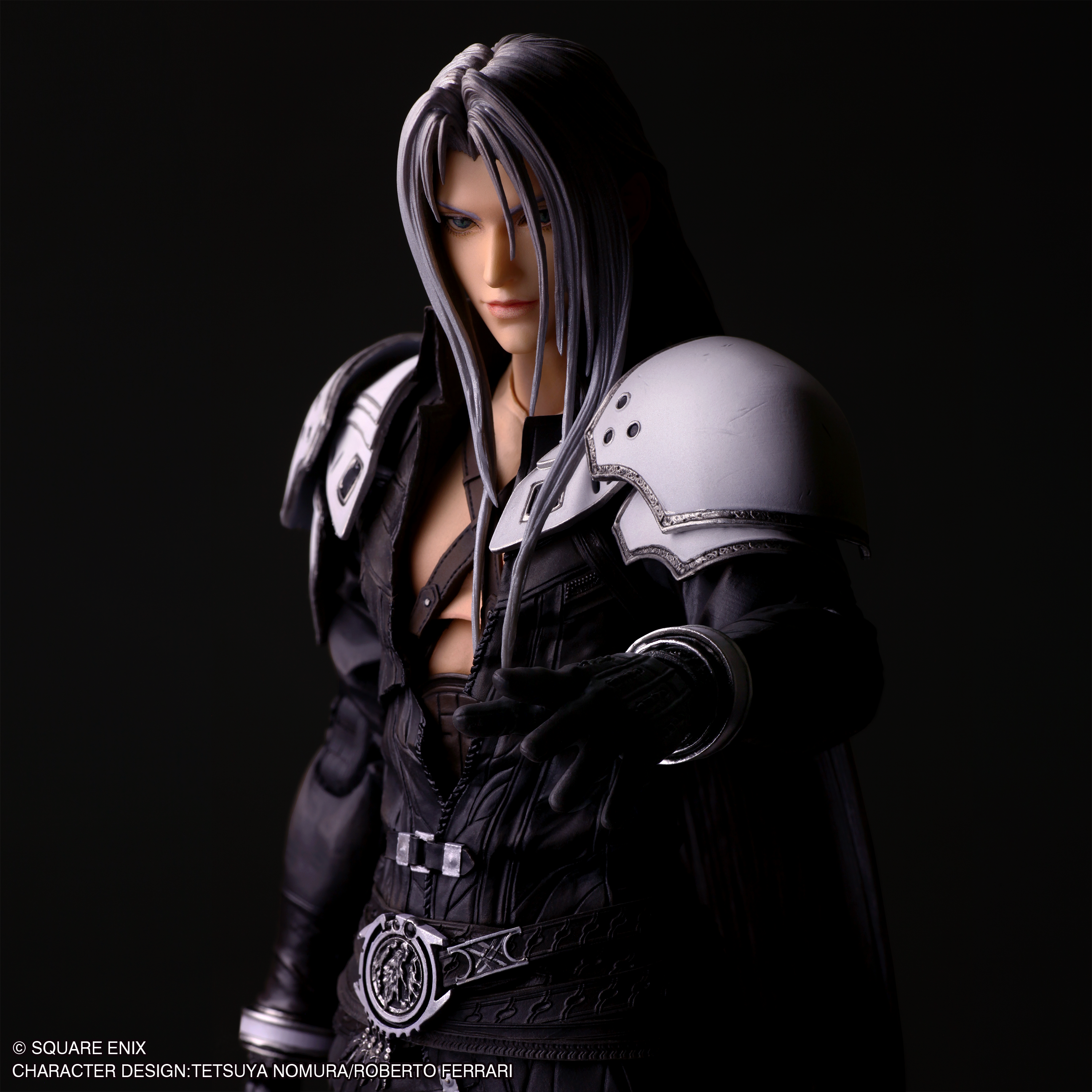 Final Fantasy VII Rebirth Play Arts Shin Sephiroth Action Figure Gallery Image 6