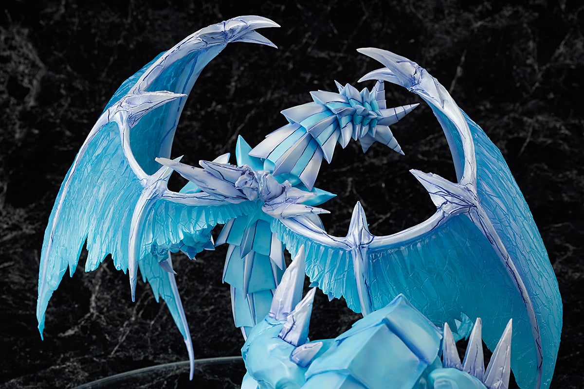 Yu-Gi-Oh! Monster Figure Collection Brionac, Dragon of the Ice Barrier Figure Gallery Image 6