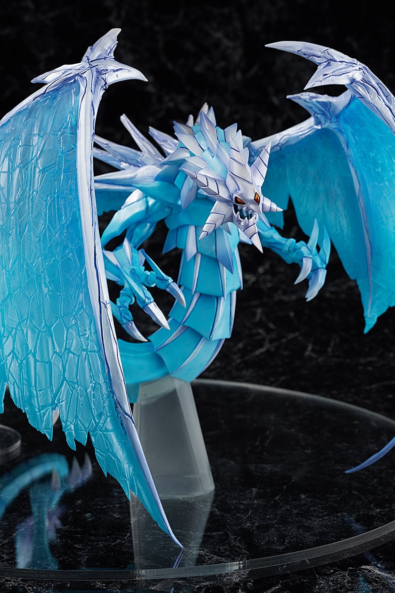 Yu-Gi-Oh! Monster Figure Collection Brionac, Dragon of the Ice Barrier Figure Gallery Image 10