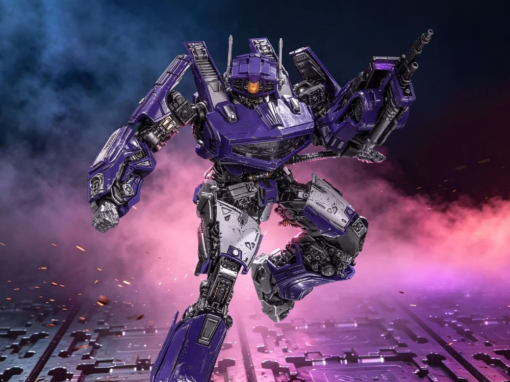 Transformers: Bumblebee AMK Pro Shockwave Model Kit Gallery Image 1