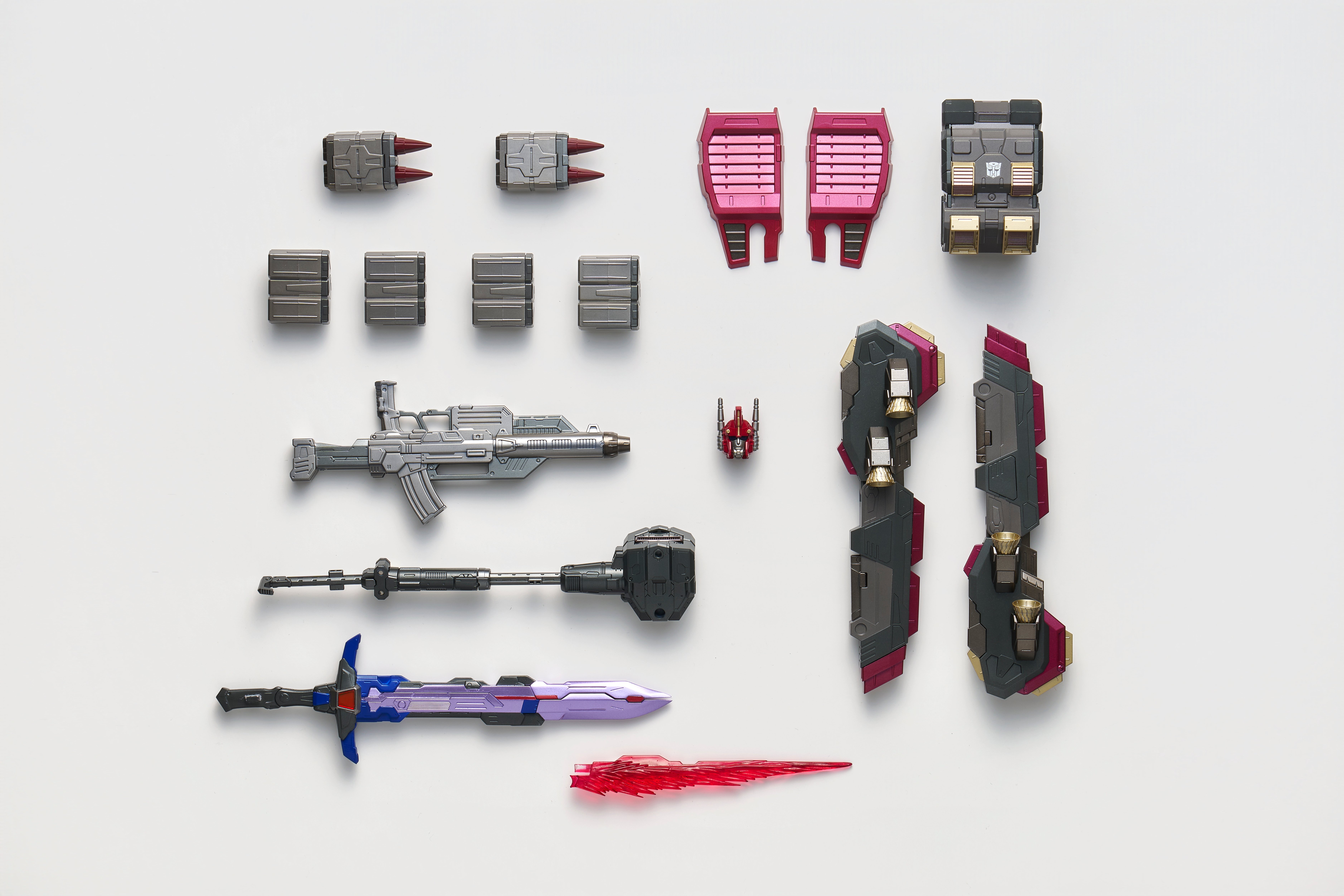 Transformers: Shattered Glass Kuro Kara Kuri Ultra Magnus Limited Edition Figure Gallery Image 26