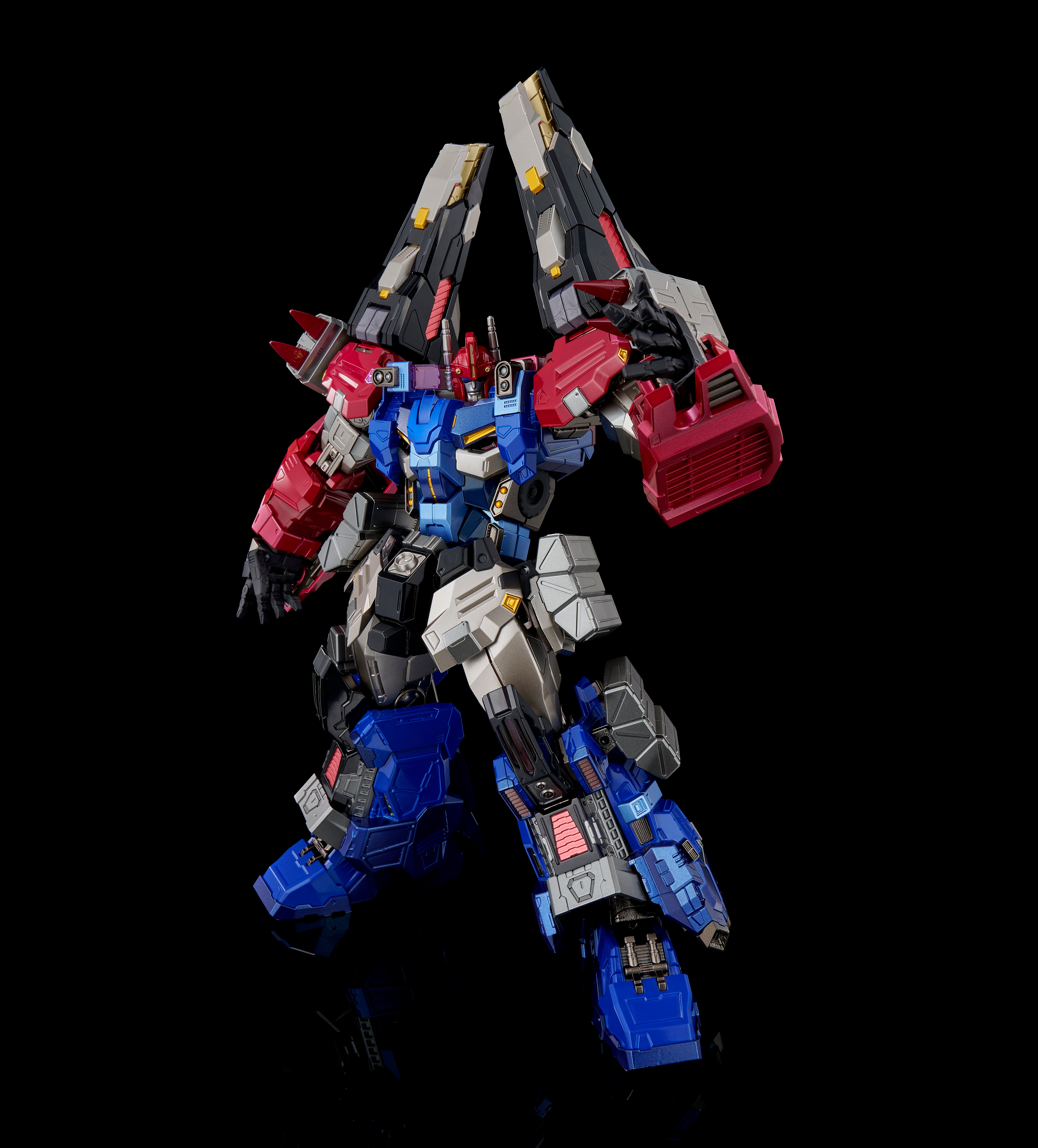 Transformers: Shattered Glass Kuro Kara Kuri Ultra Magnus Limited Edition Figure Gallery Image 24