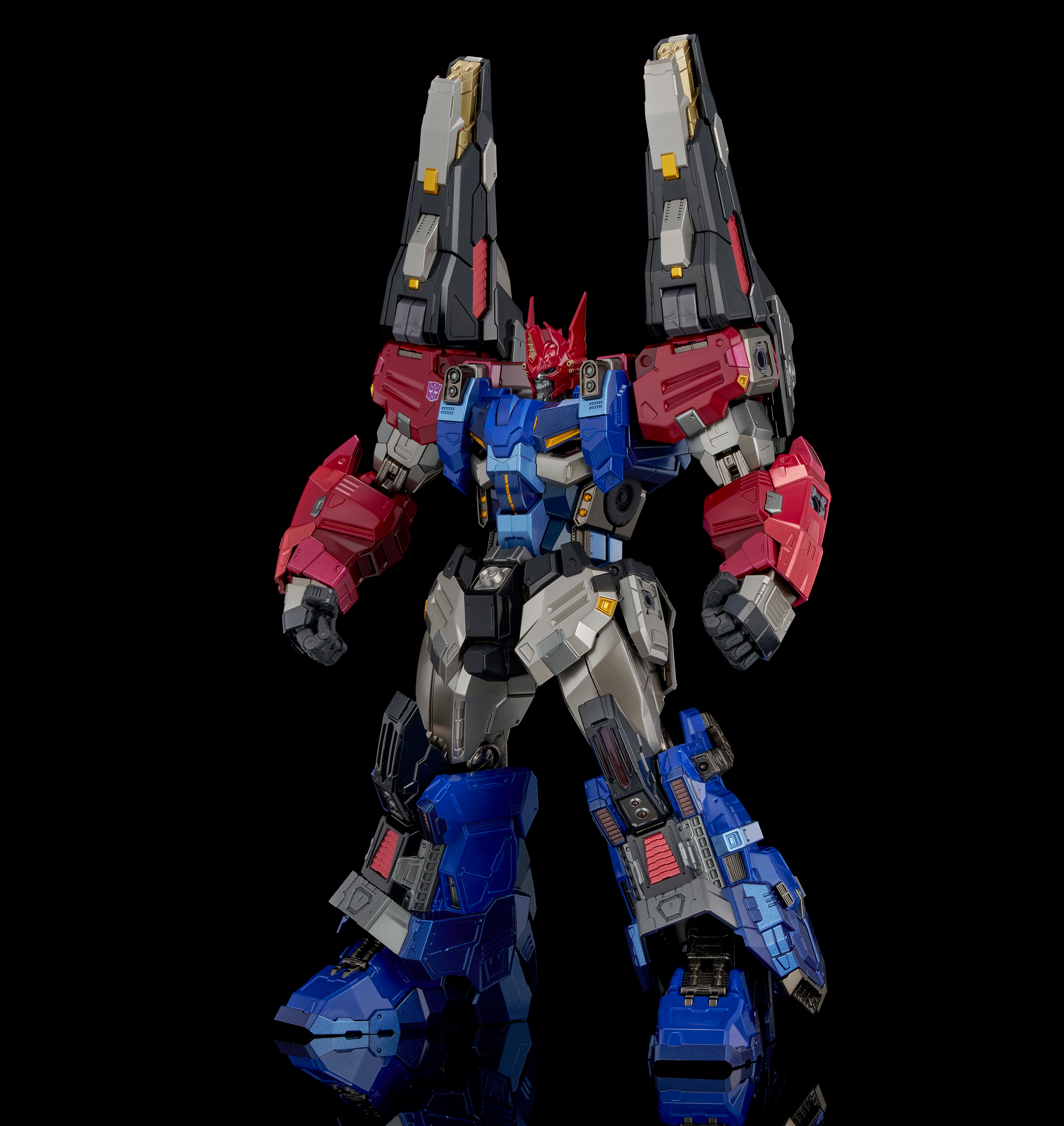 Transformers: Shattered Glass Kuro Kara Kuri Ultra Magnus Limited Edition Figure Gallery Image 11