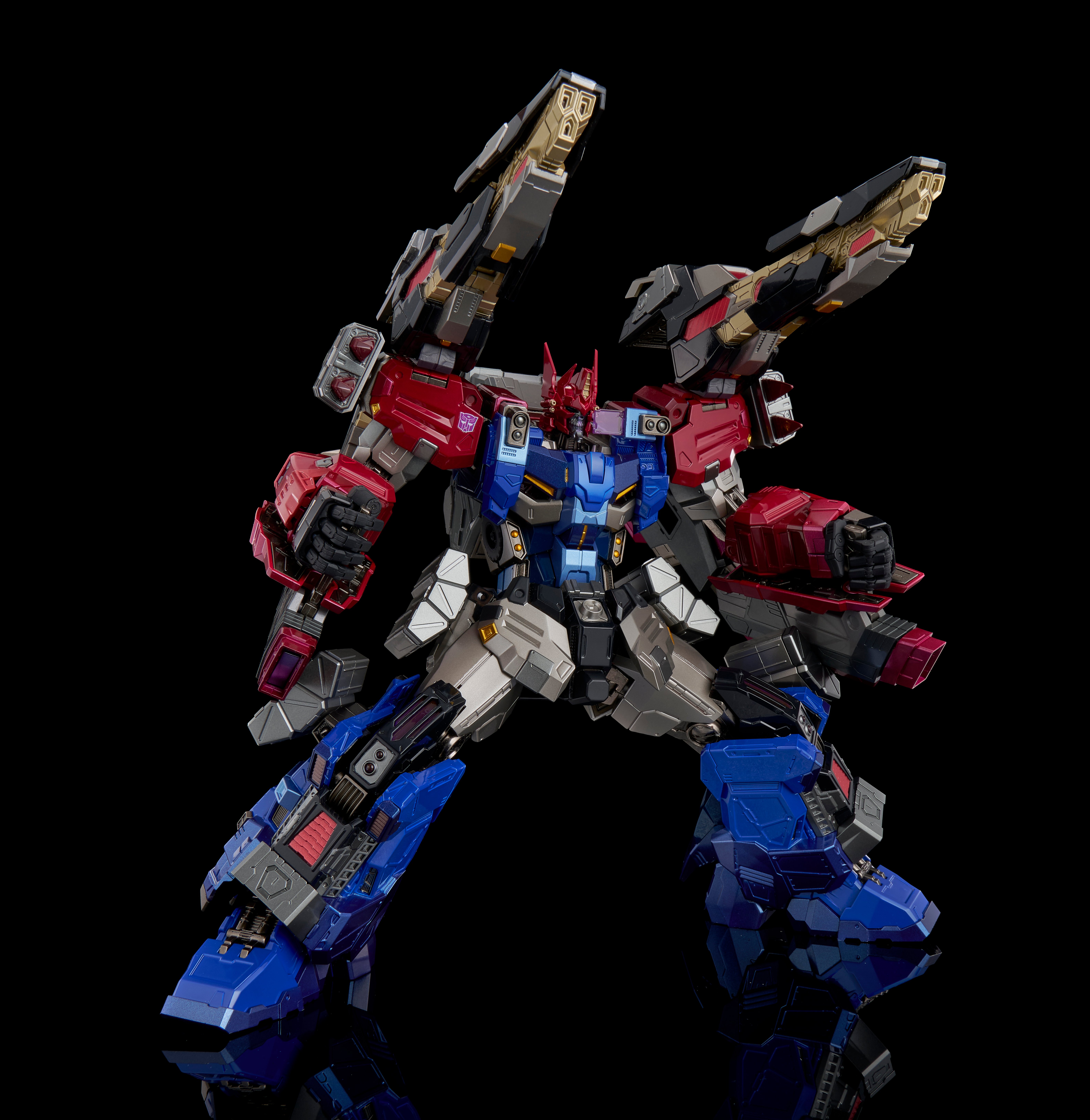 Transformers: Shattered Glass Kuro Kara Kuri Ultra Magnus Limited Edition Figure Gallery Image 13