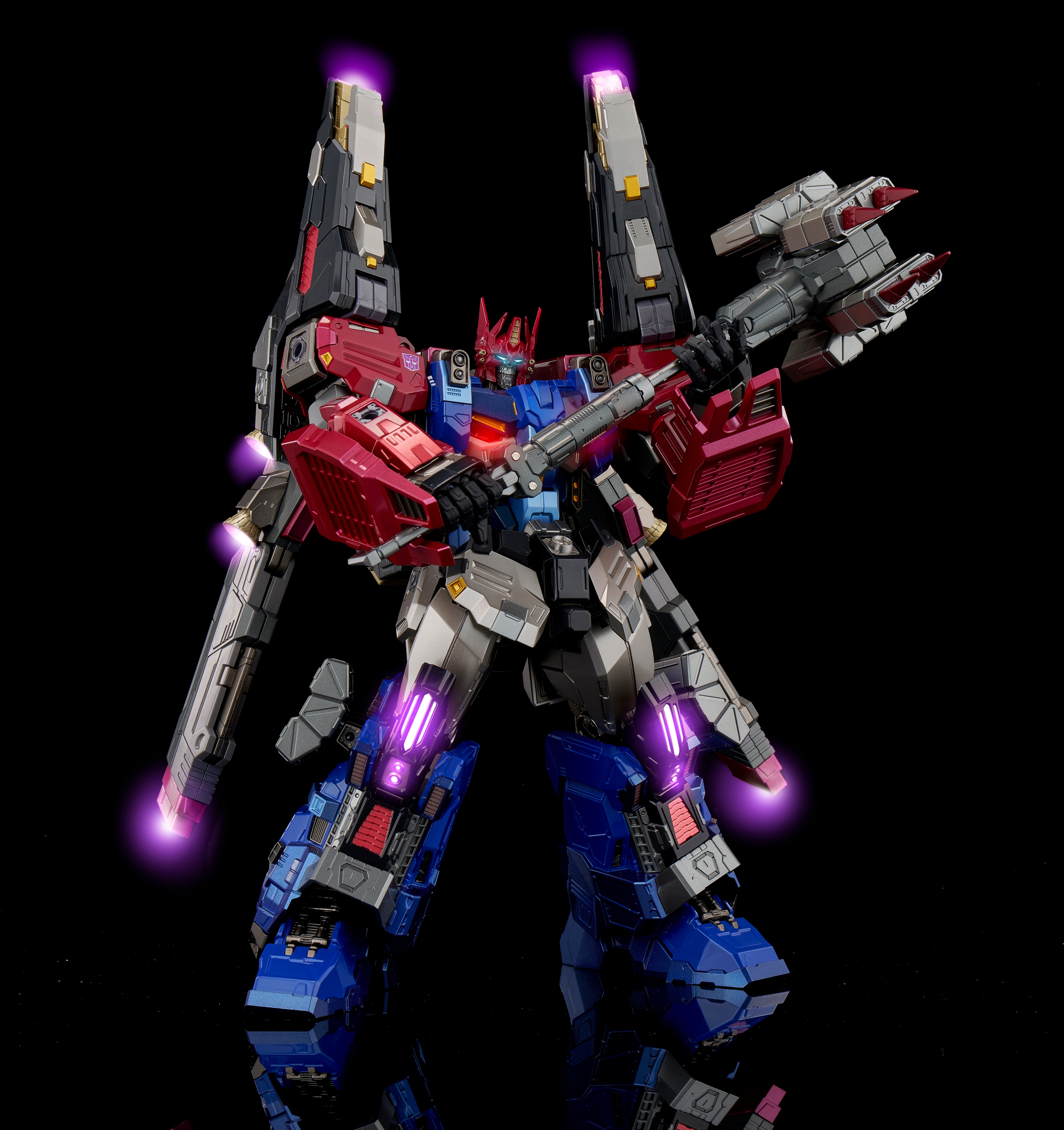 Transformers: Shattered Glass Kuro Kara Kuri Ultra Magnus Limited Edition Figure Gallery Image 17