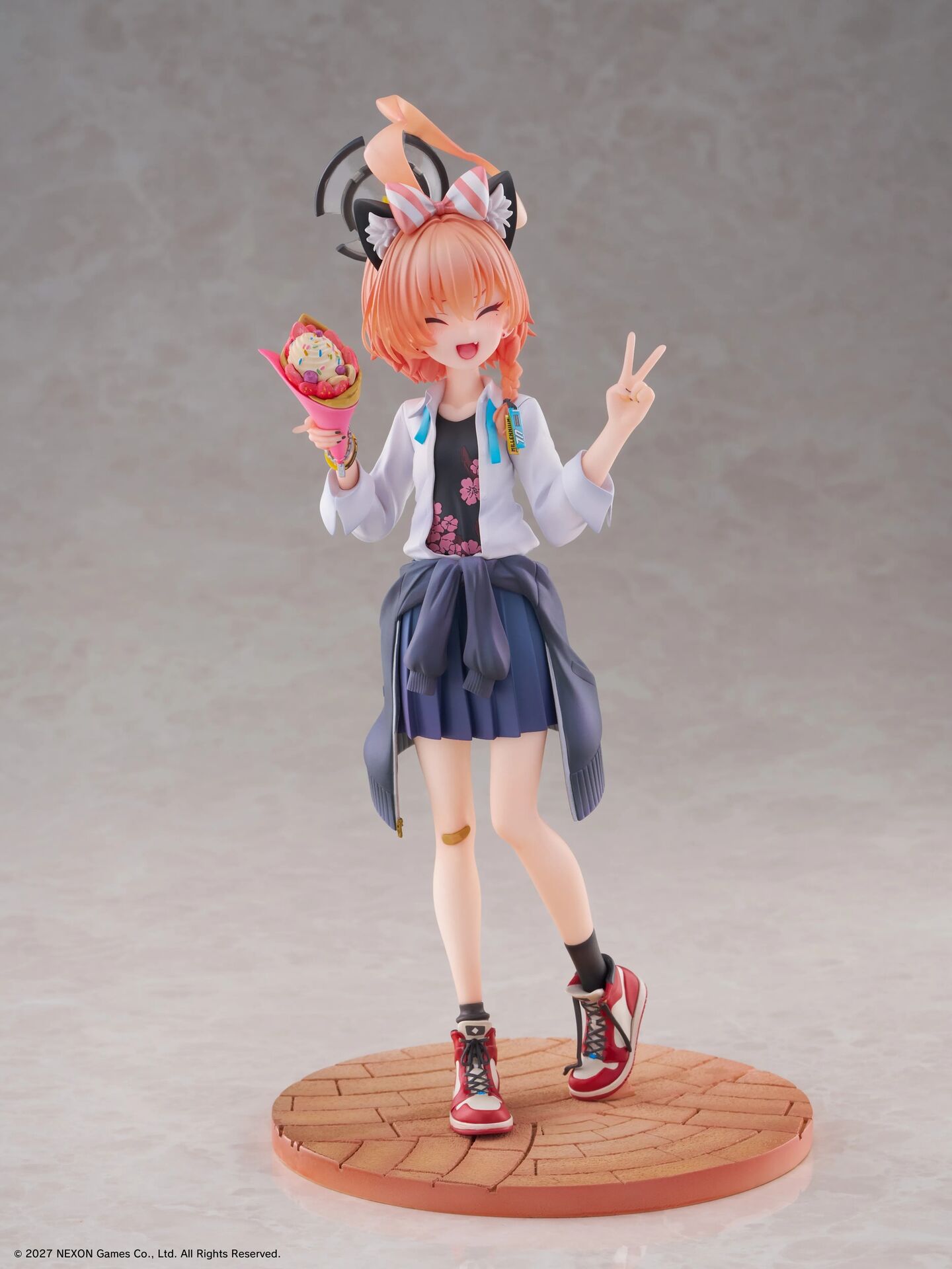 Blue Archive Neru (School: Memorial Lobby Ver.) 1/7 Scale Figure Gallery Image 12